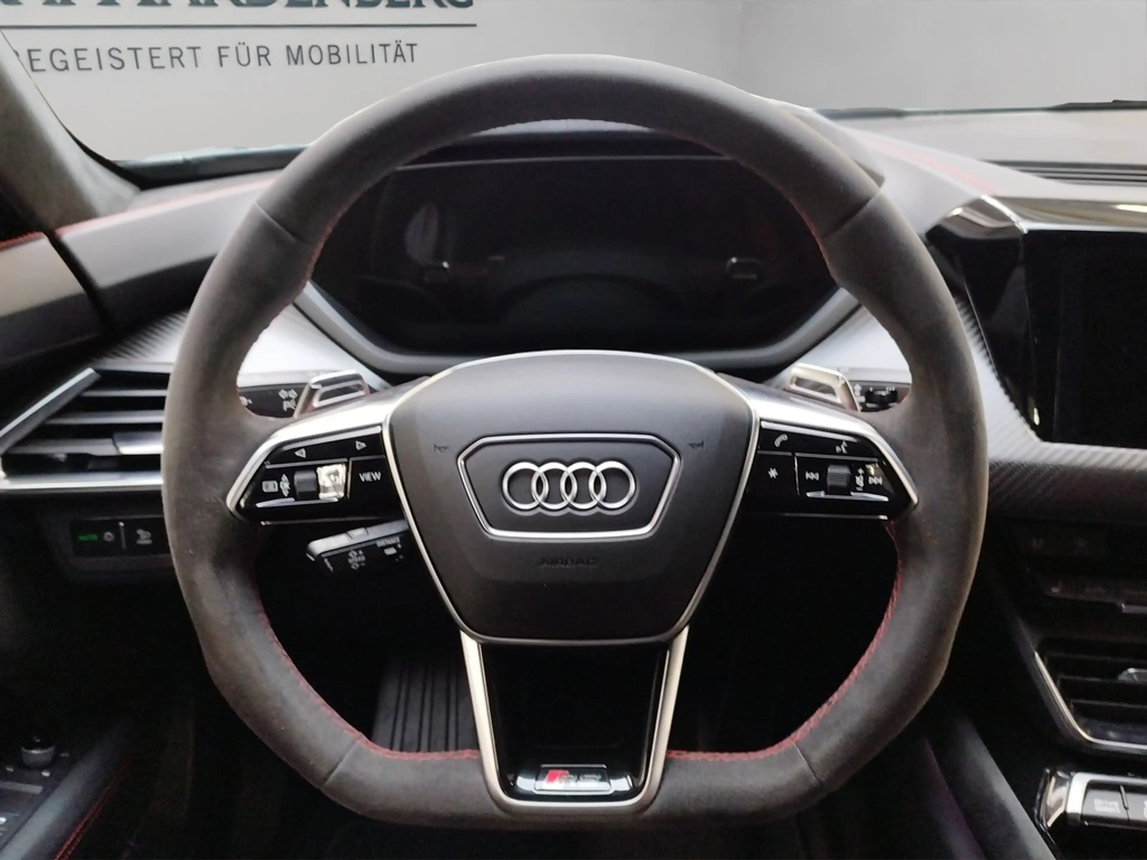 Audi RS e-tron GT 440kW Matrix B&O 360° ACC Navi — photo 12