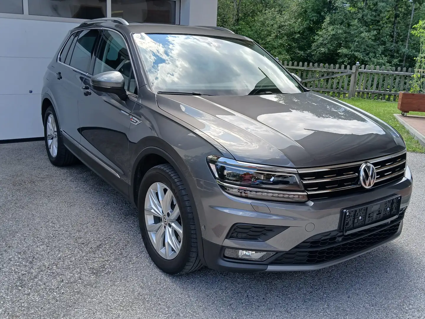 Volkswagen Tiguan Tiguan 2,0 TDI SCR 4Motion Sky Sky Grau - 1
