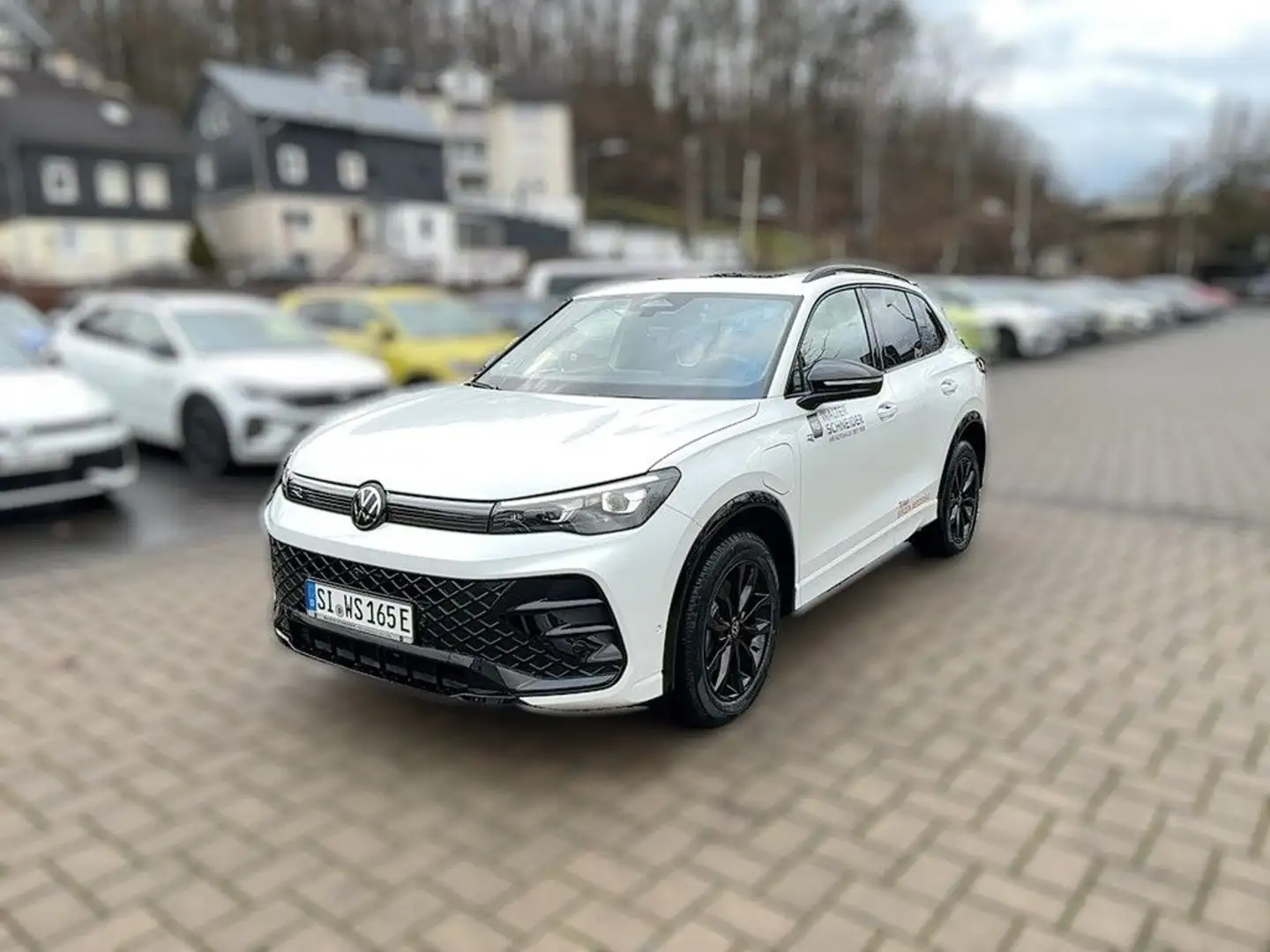 Volkswagen Tiguan R-Line 1,5 l eHybrid 6-Gang Navi IQ Drive White - 2
