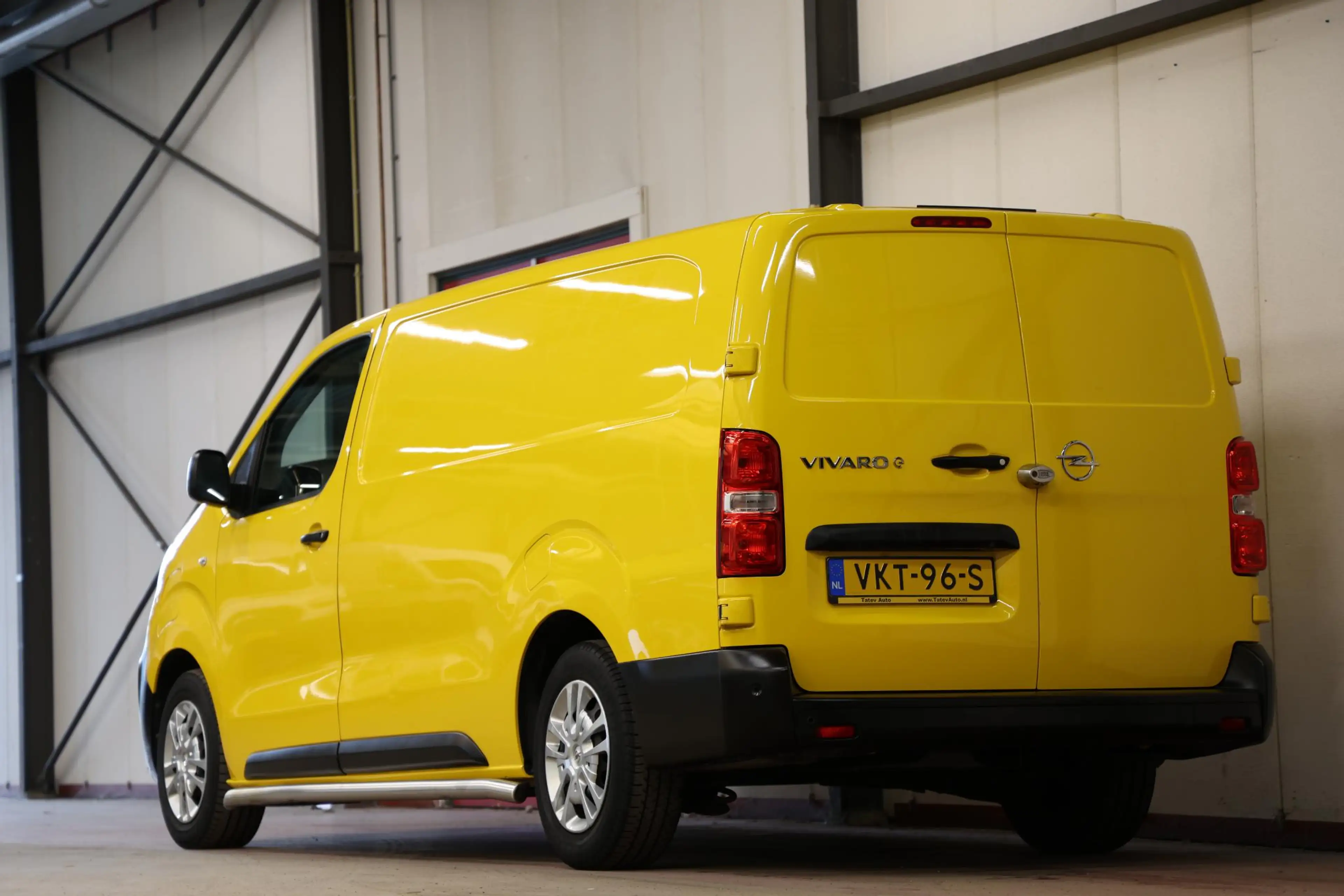 Opel Vivaro-e L3H1 EXTRA LANG Edition 50 kWh — photo 11