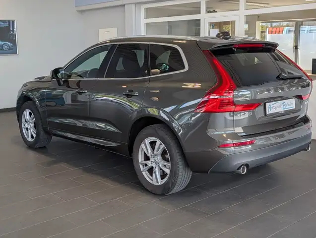 Volvo XC60 view 9