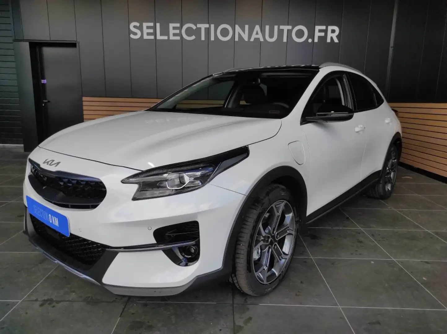 Kia XCeed 1.6 GDI ISG PHEV DESIGN DCT6 Blanc - 1