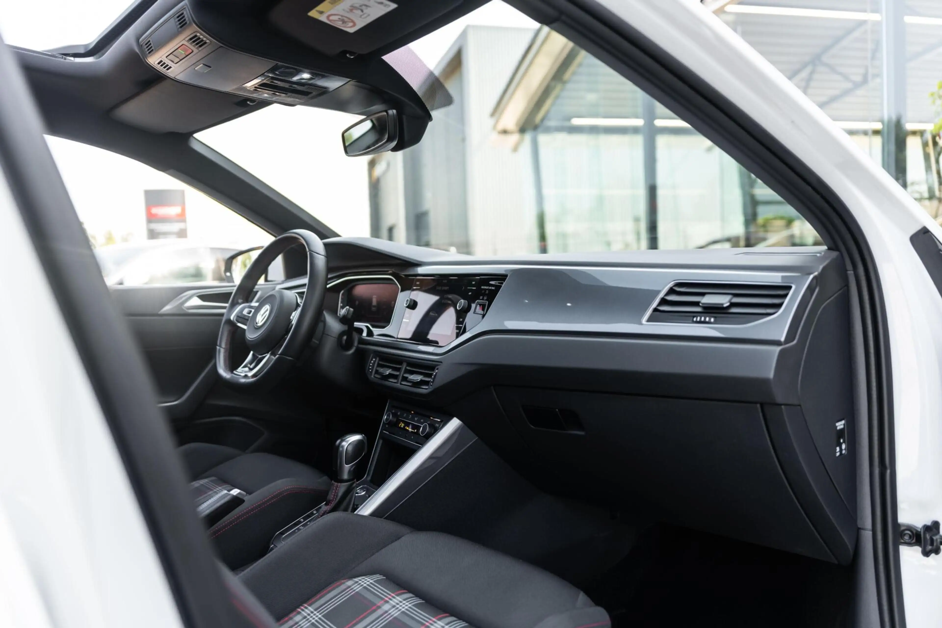 Volkswagen Polo GTI 2.0 TSI Pano DSG Beats ACC Stoelverw — photo 20