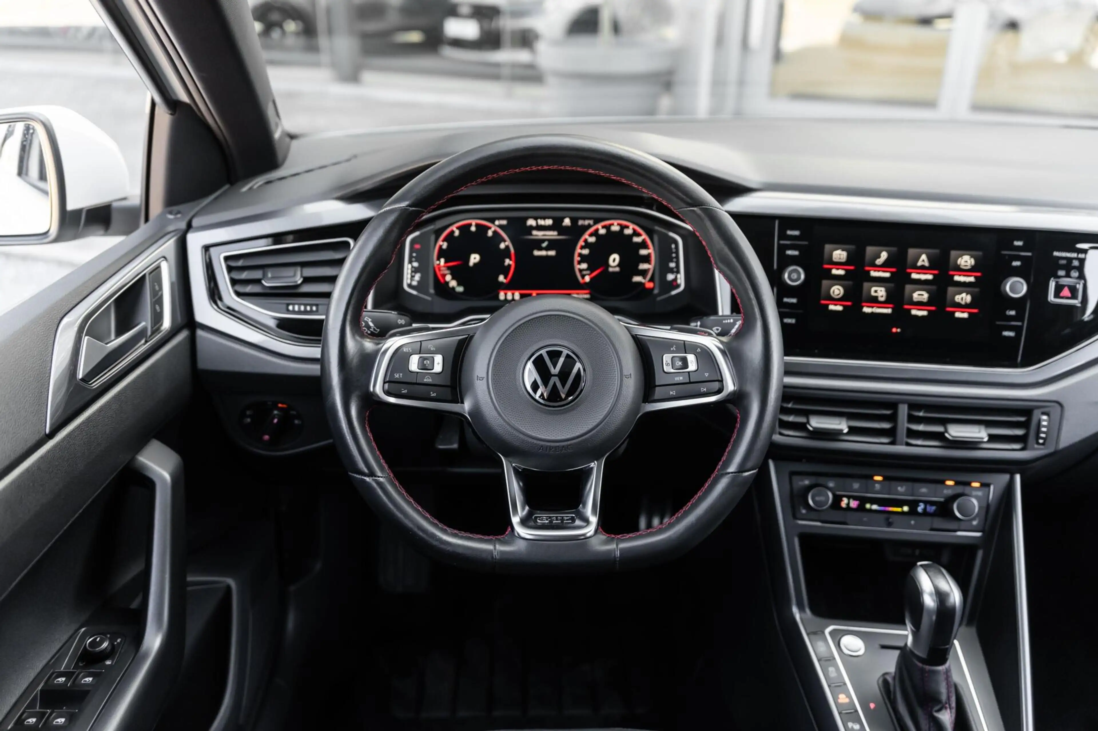 Volkswagen Polo GTI 2.0 TSI Pano DSG Beats ACC Stoelverw — photo 17