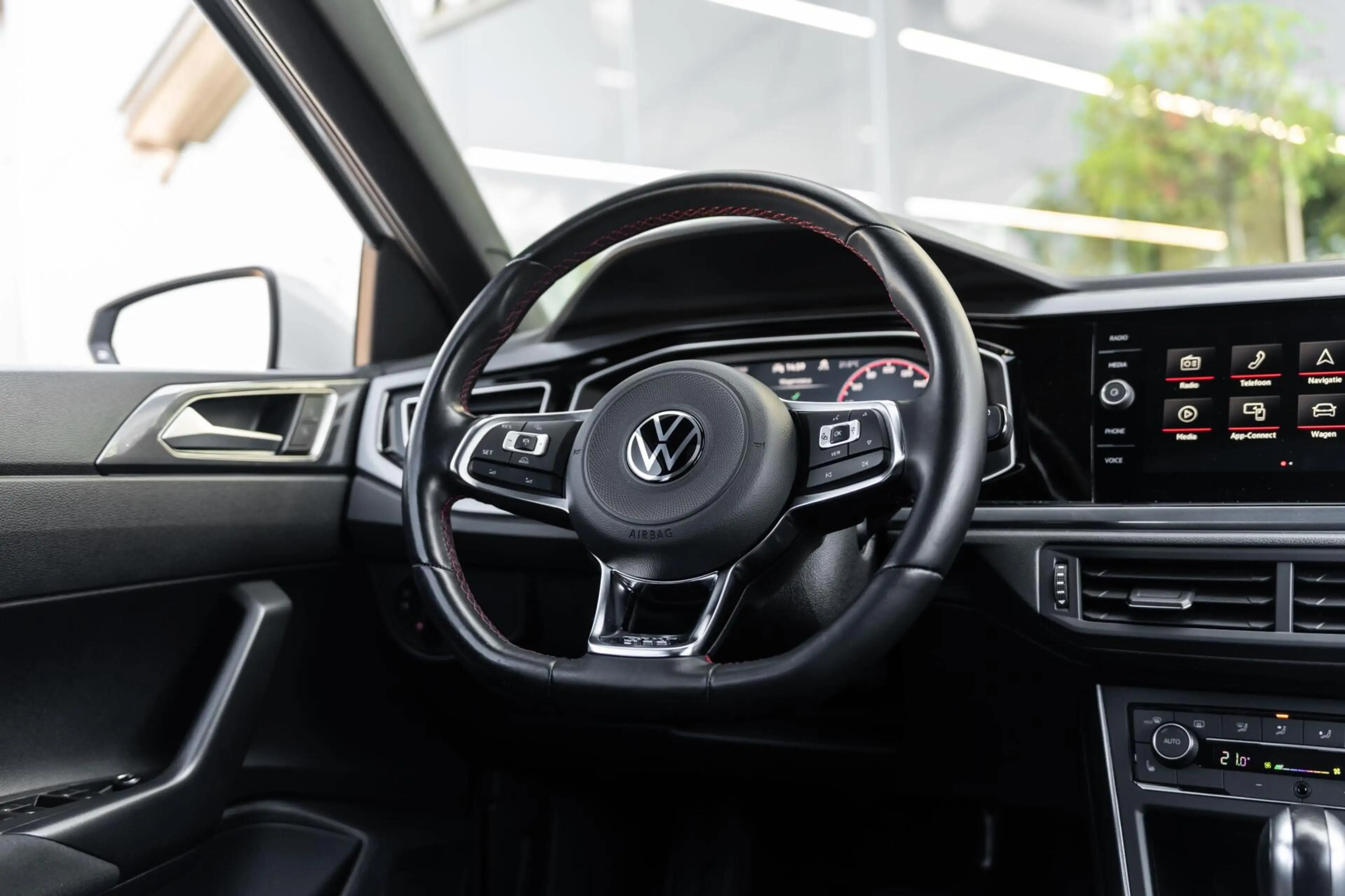 Volkswagen Polo GTI 2.0 TSI Pano DSG Beats ACC Stoelverw — photo 19
