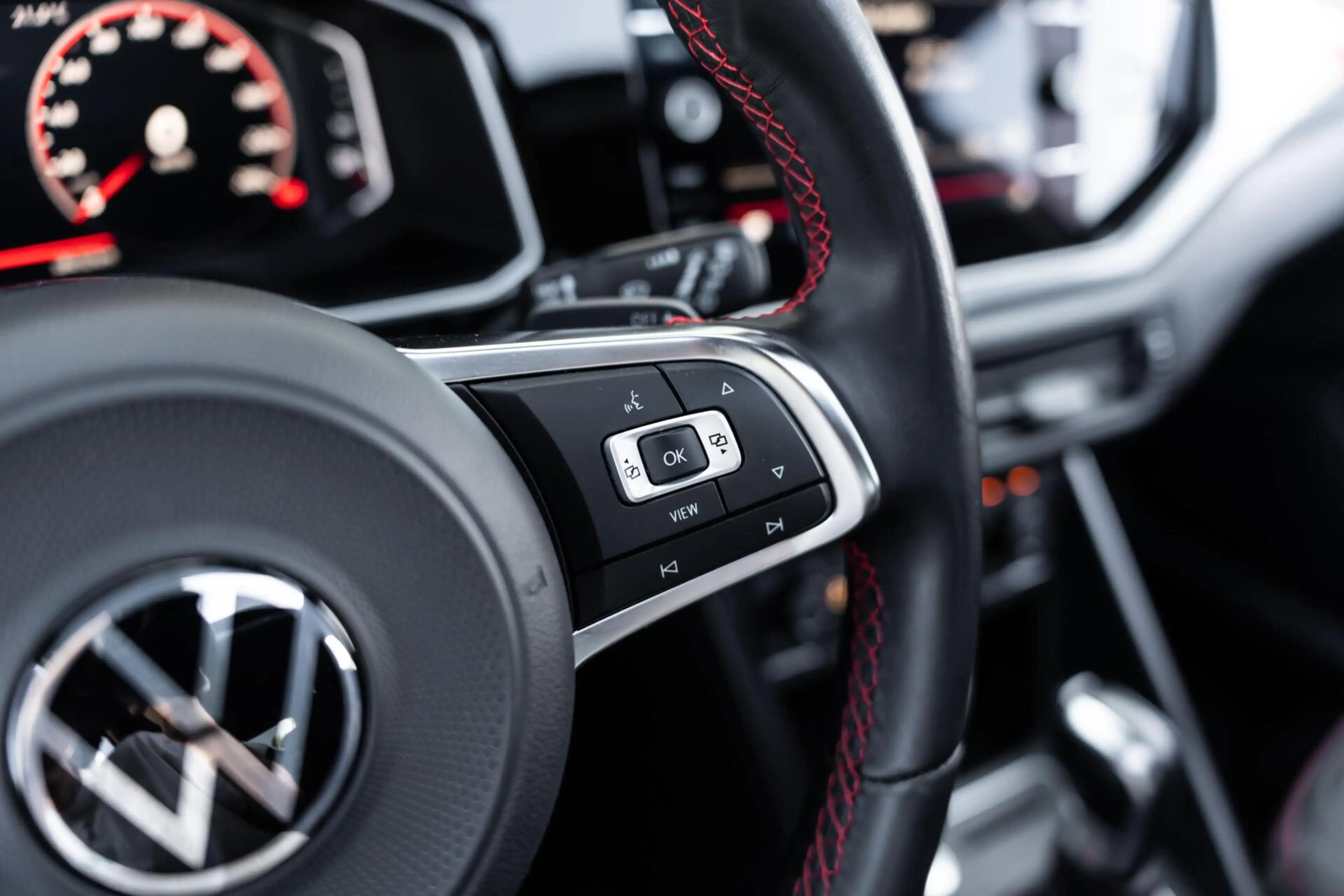 Volkswagen Polo GTI 2.0 TSI Pano DSG Beats ACC Stoelverw — photo 23