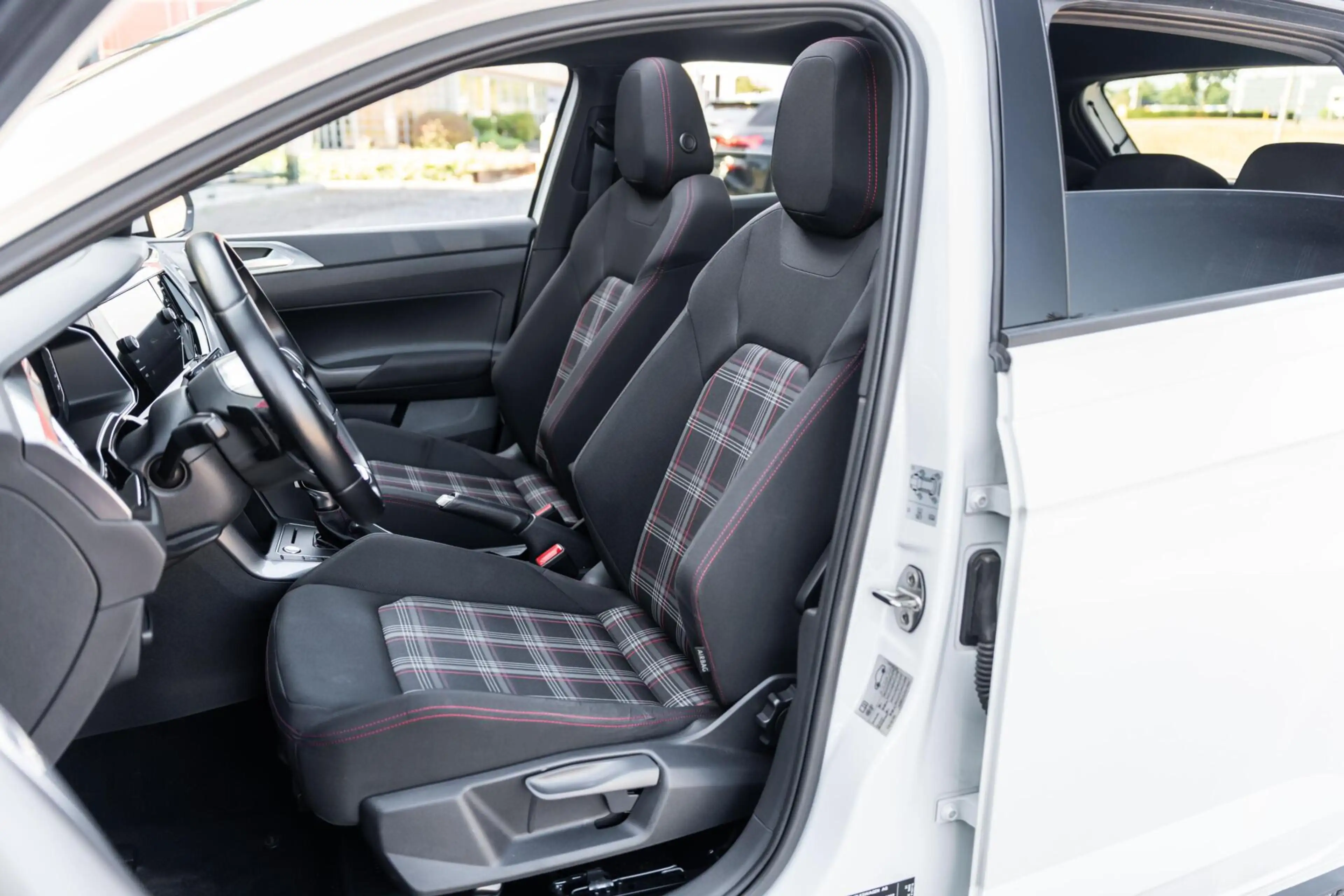 Volkswagen Polo GTI 2.0 TSI Pano DSG Beats ACC Stoelverw — photo 26