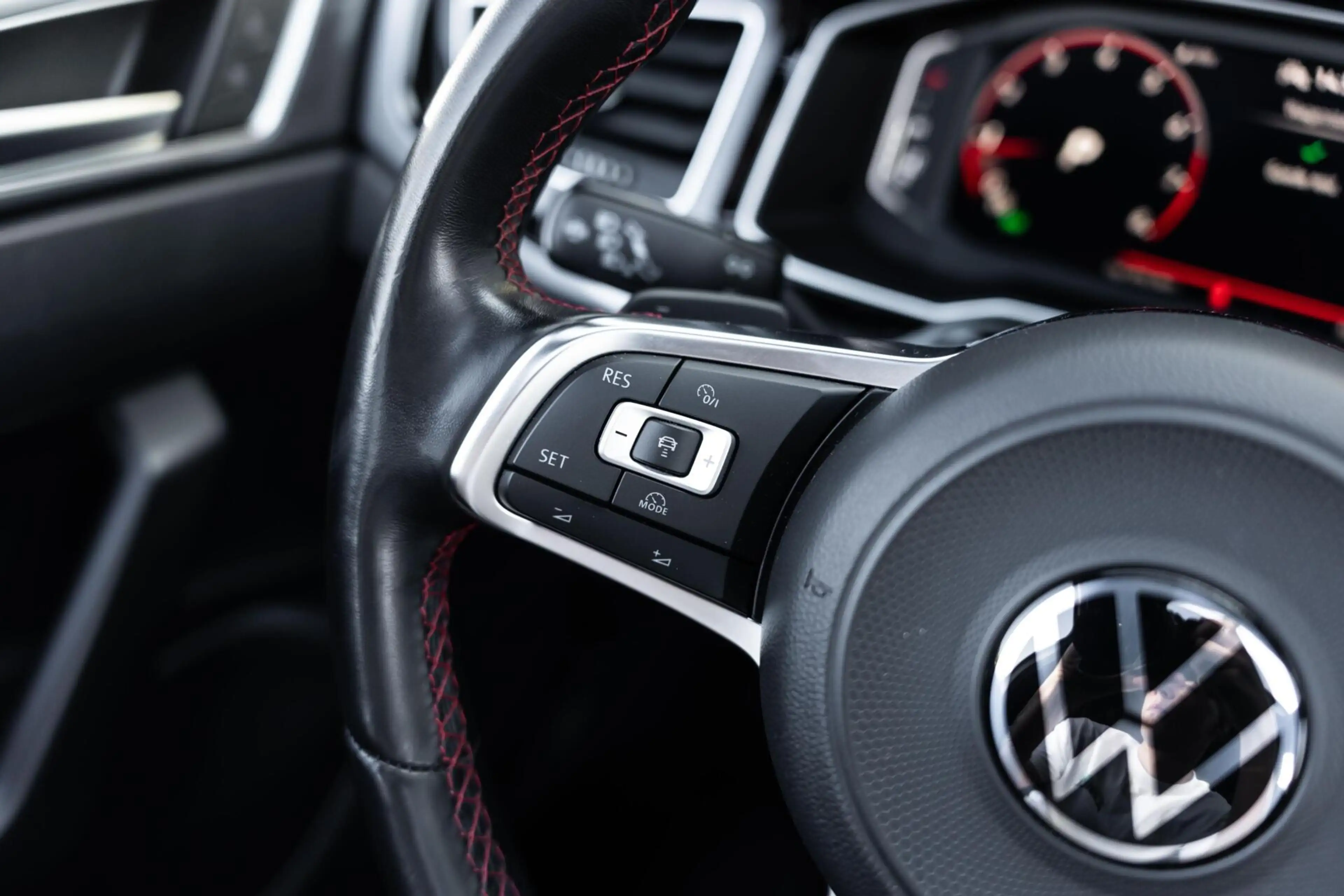 Volkswagen Polo GTI 2.0 TSI Pano DSG Beats ACC Stoelverw — photo 22