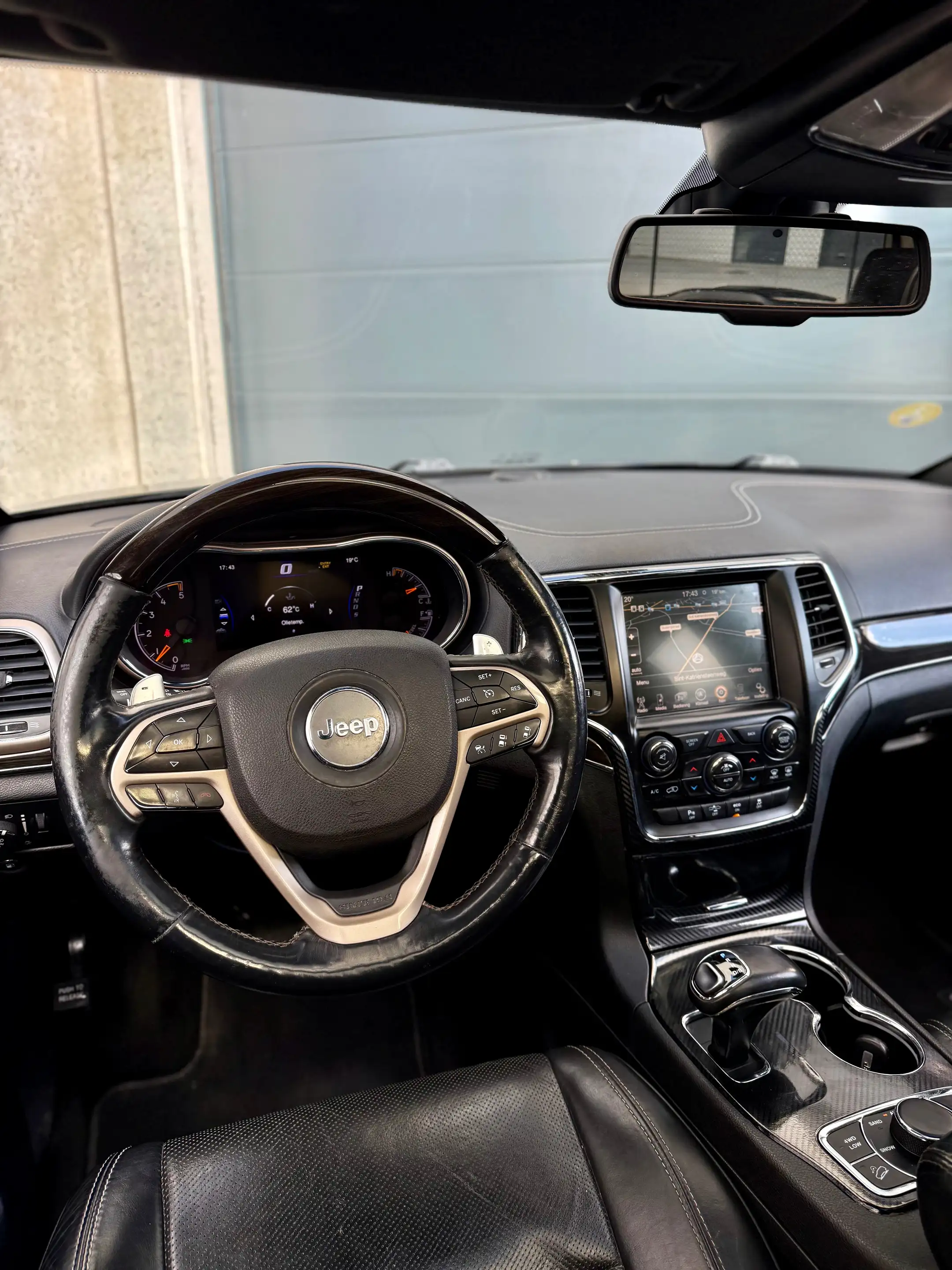 Jeep Grand Cherokee Grand Cherokee 3.0 V6 TD Overland — photo 12