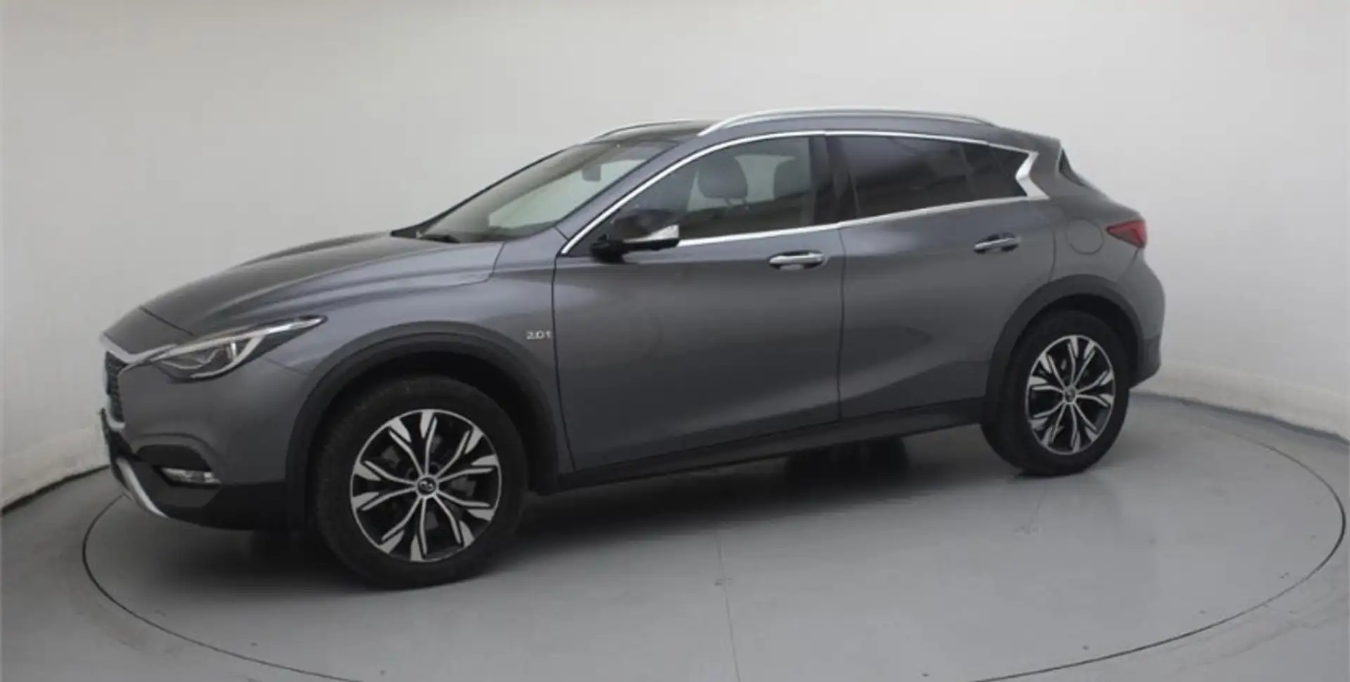 Infiniti QX30 2.0t Premium Tech AWD 7DCT - 1