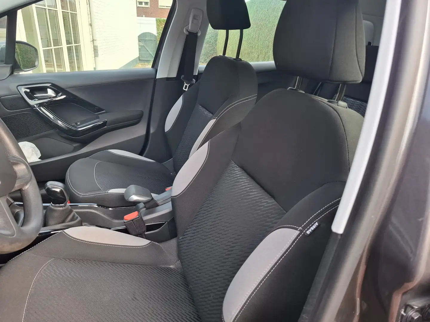 Peugeot 2008 2008 PureTech 82 Style Gris - 1