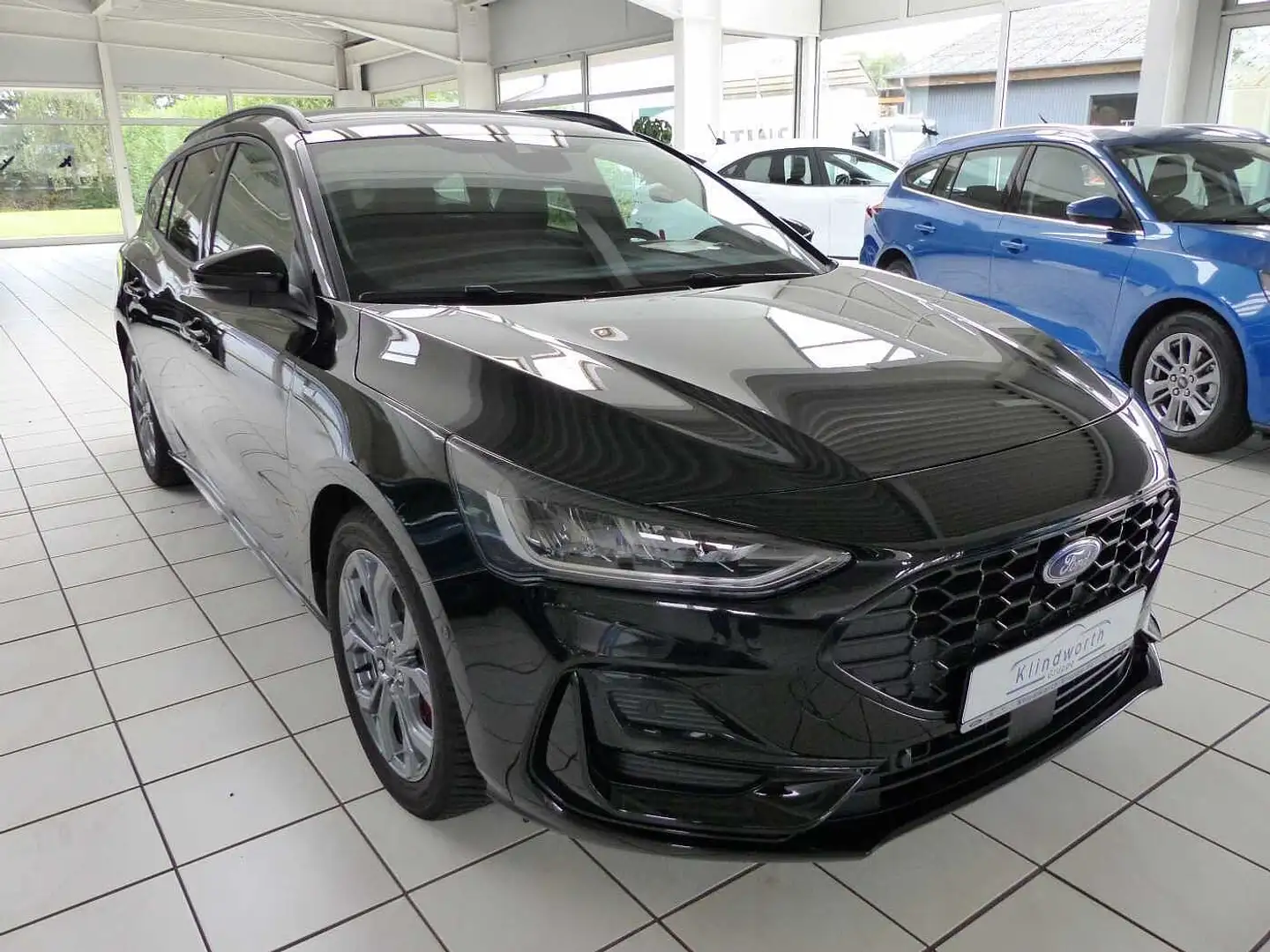 Ford Focus Turn.EcoB.mHEV Aut. ST-Line X Pano,ACC,B&O Schwarz - 2