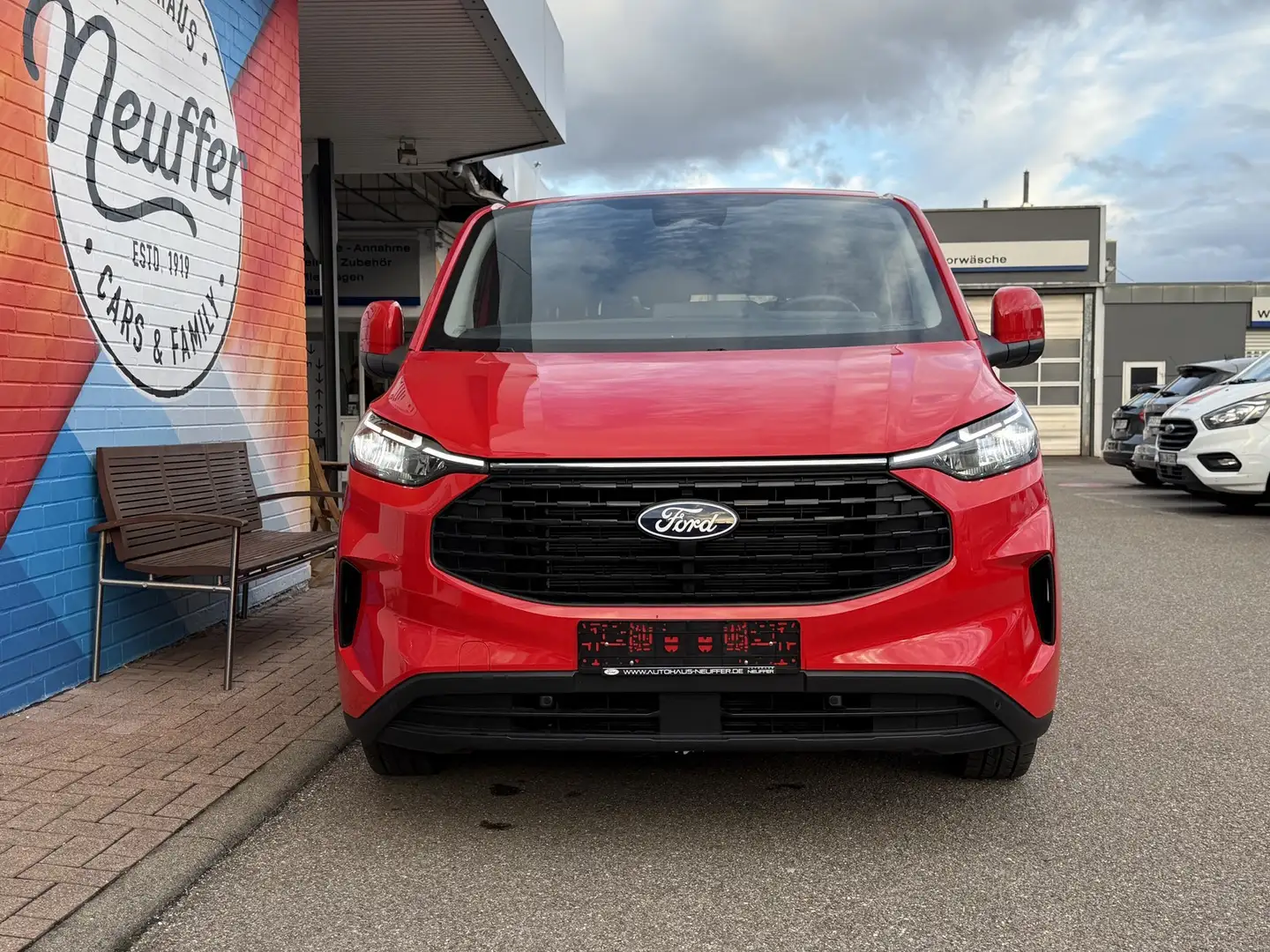 Ford Tourneo Custom 320 L1 Trend/Automatik/ACC/AHK Rot - 2