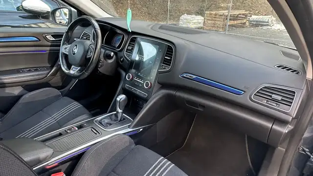 Renault Megane view 10