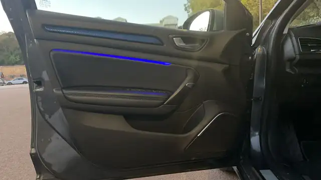 Renault Megane view 7