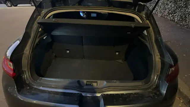 Renault Megane view 14