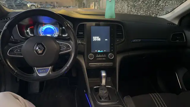 Renault Megane view 11