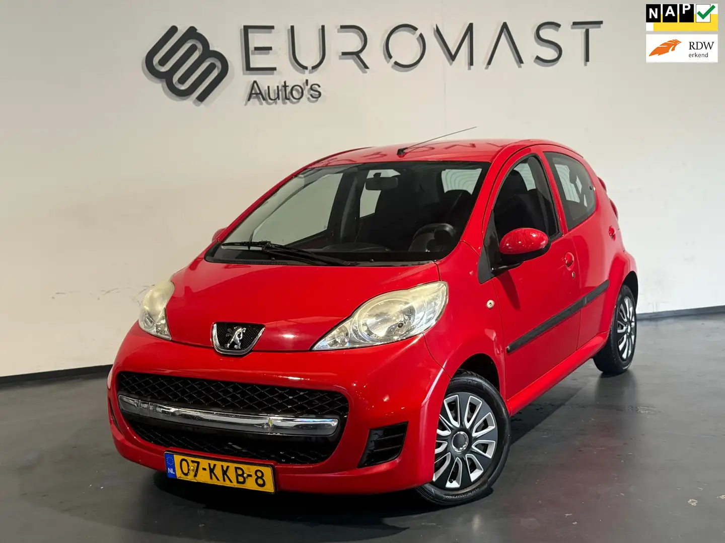 Peugeot 107 1.0-12V XS Airco 5d Elektrische Ramen Nieuwe Apk Rood - 1
