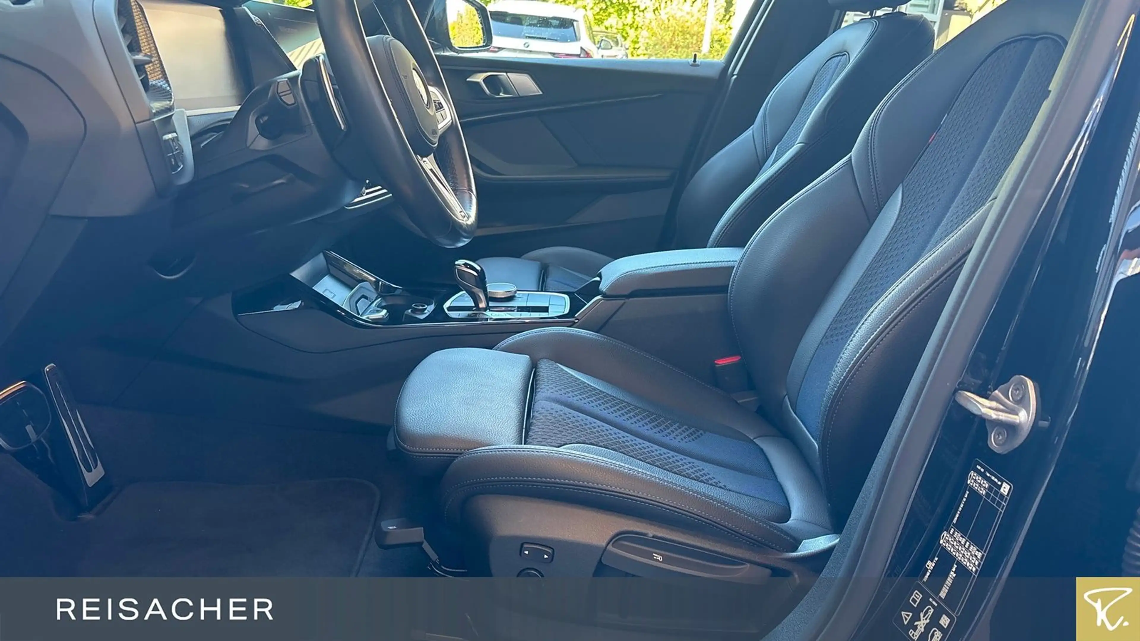 BMW 135 i A xDrive HUD ACC RFK elHK H-K Keyless — photo 4