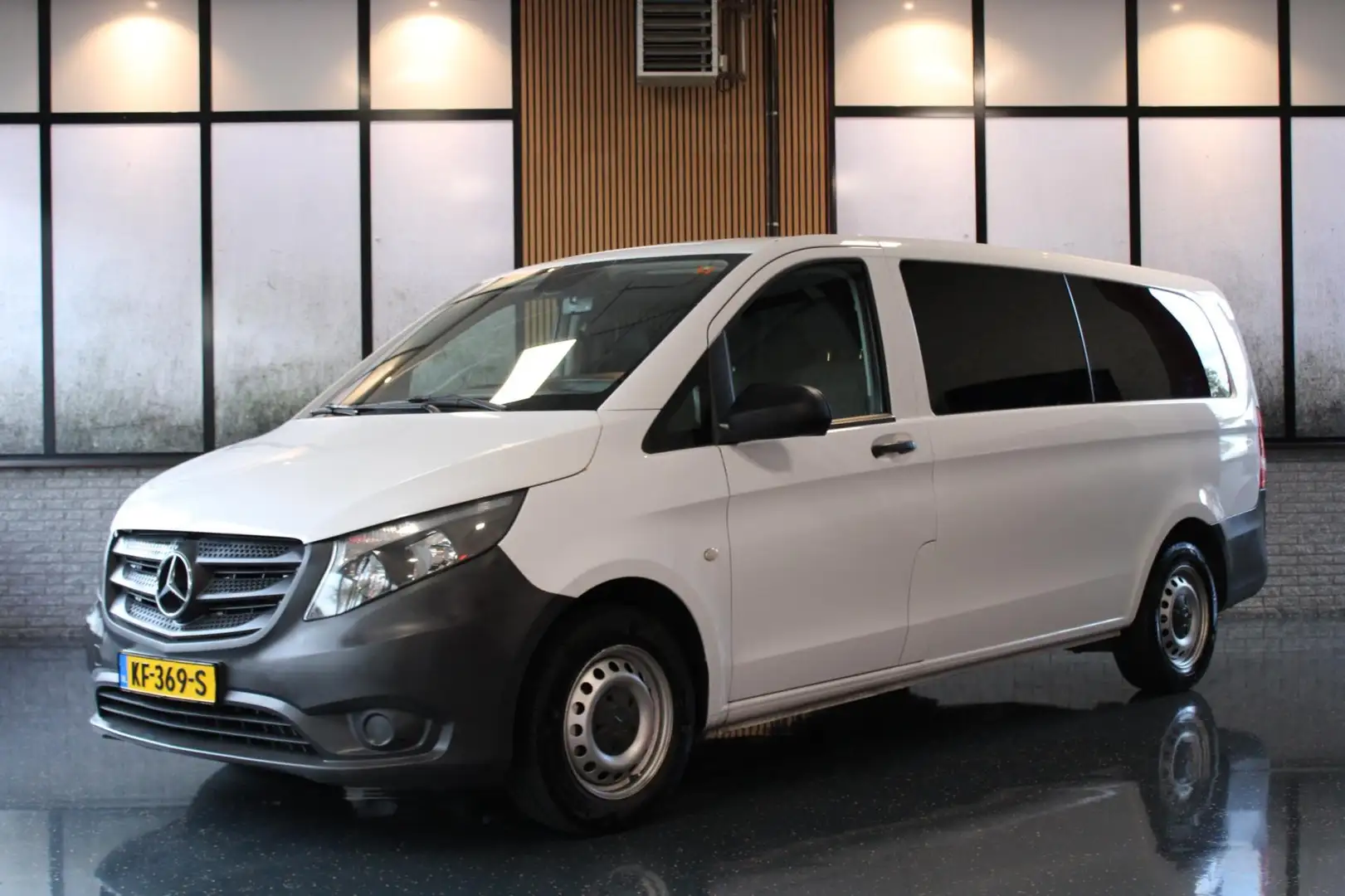 Mercedes-Benz Vito Tourer 109 BlueTEC Base Extra Lang | 9 persoons Wit - 1