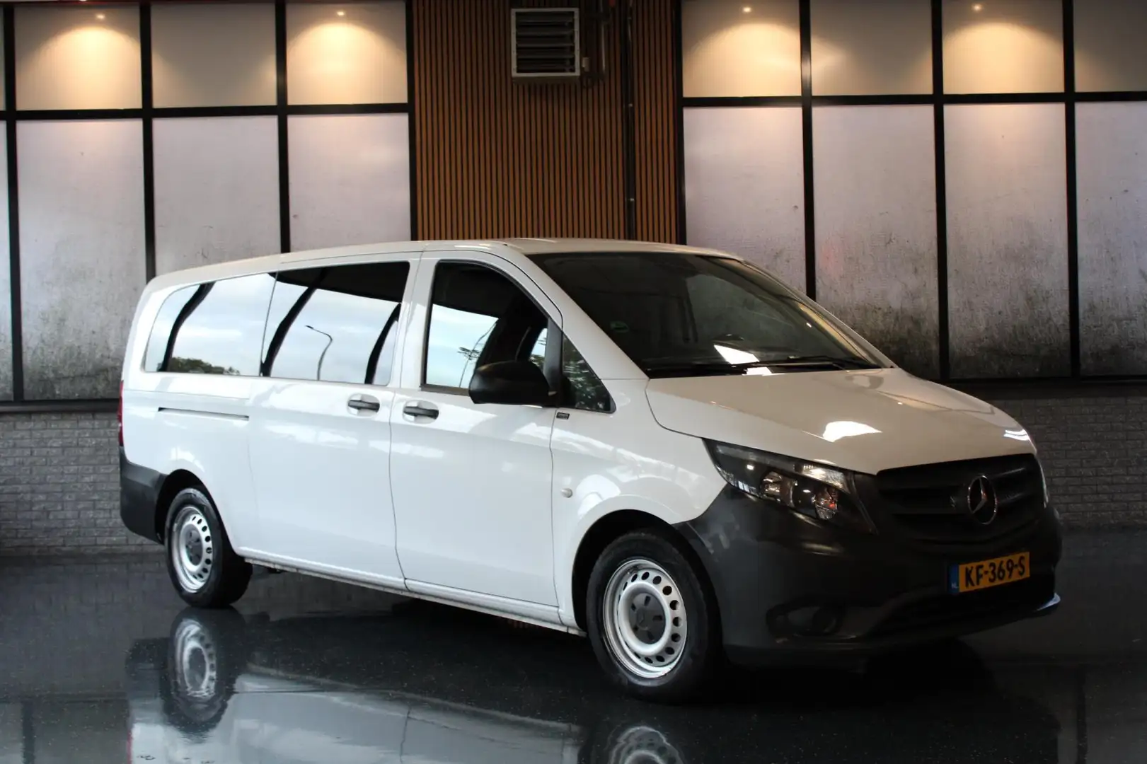 Mercedes-Benz Vito Tourer 109 BlueTEC Base Extra Lang | 9 persoons Wit - 2