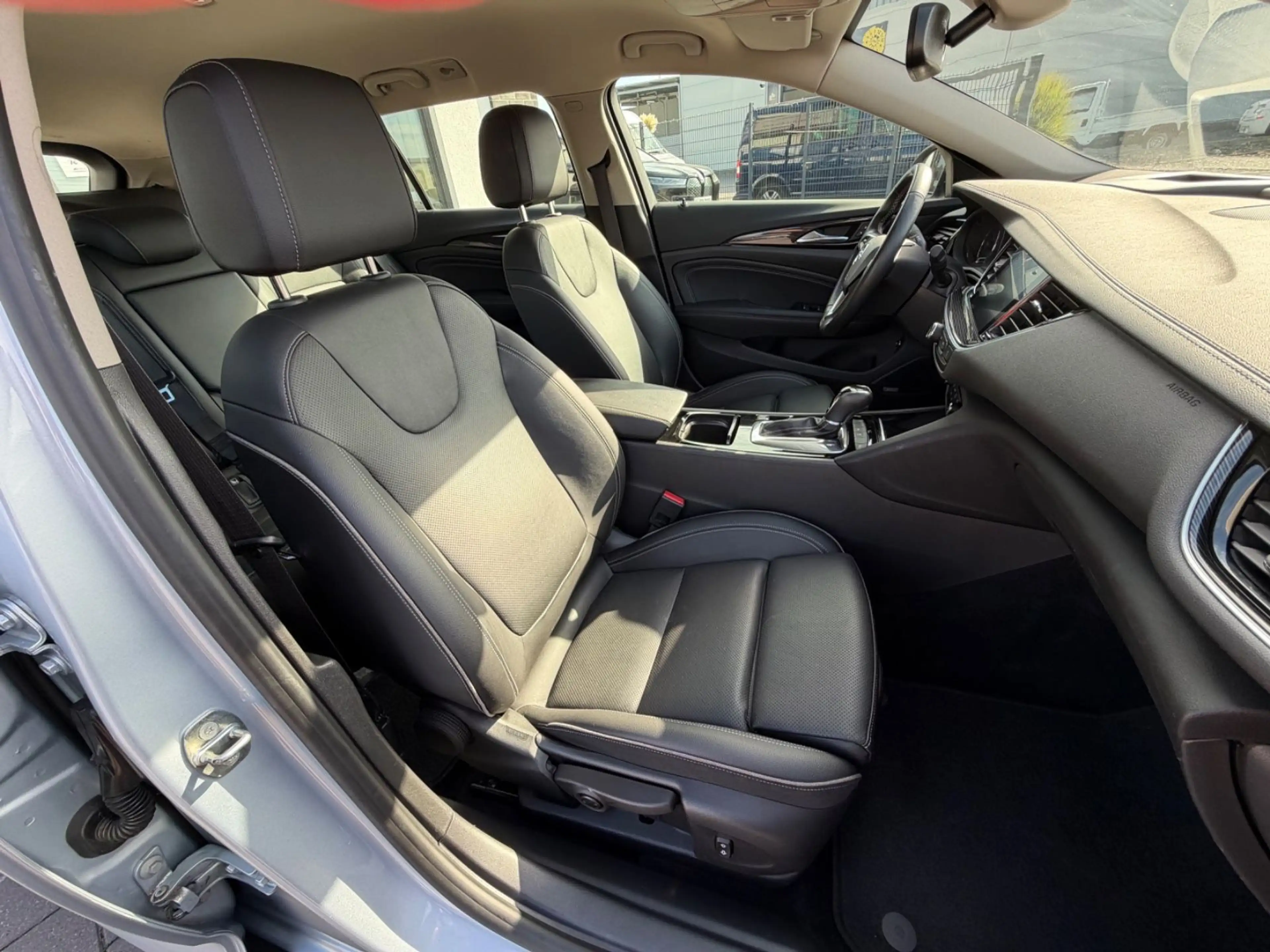 Opel Insignia B Business*LED*NAVI*MASSAGE*LEDER*BOSE* — photo 14