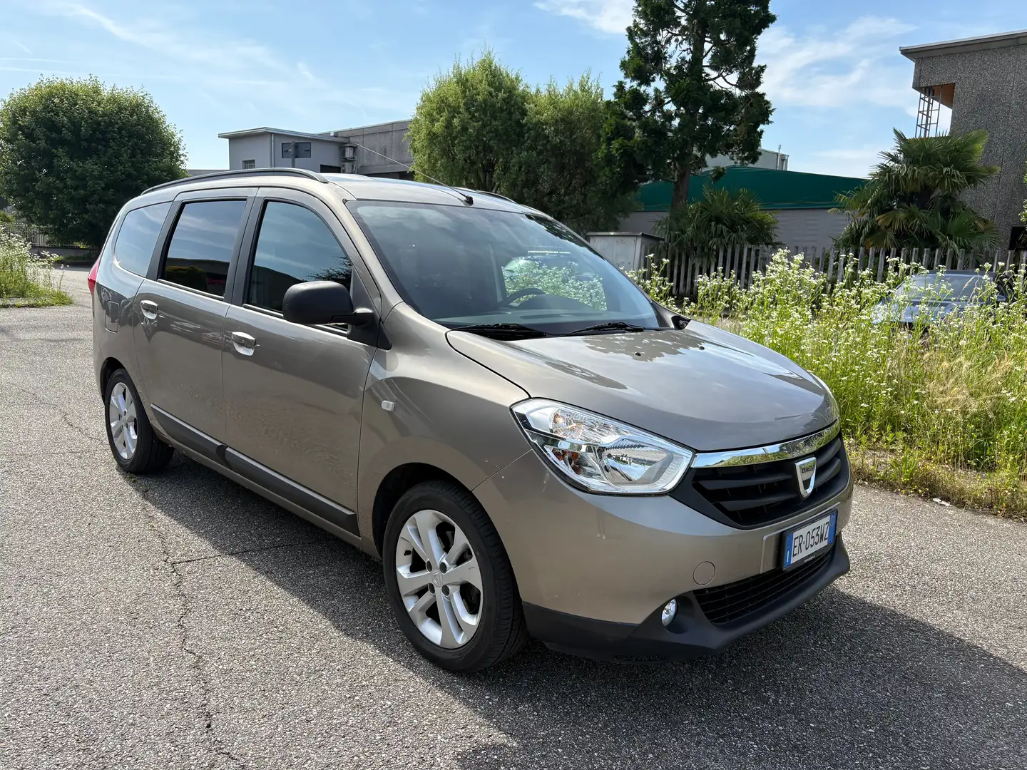 Dacia Lodgy 1.5 dci Laureate 110cv Oro - 2