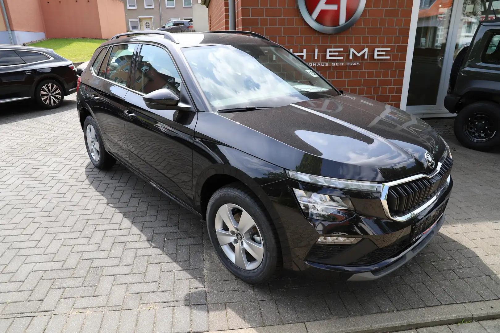 Skoda Kamiq 130 Jahre 95PS TSI - RFK/App/SHZ/Climatronic/AH... Noir - 2