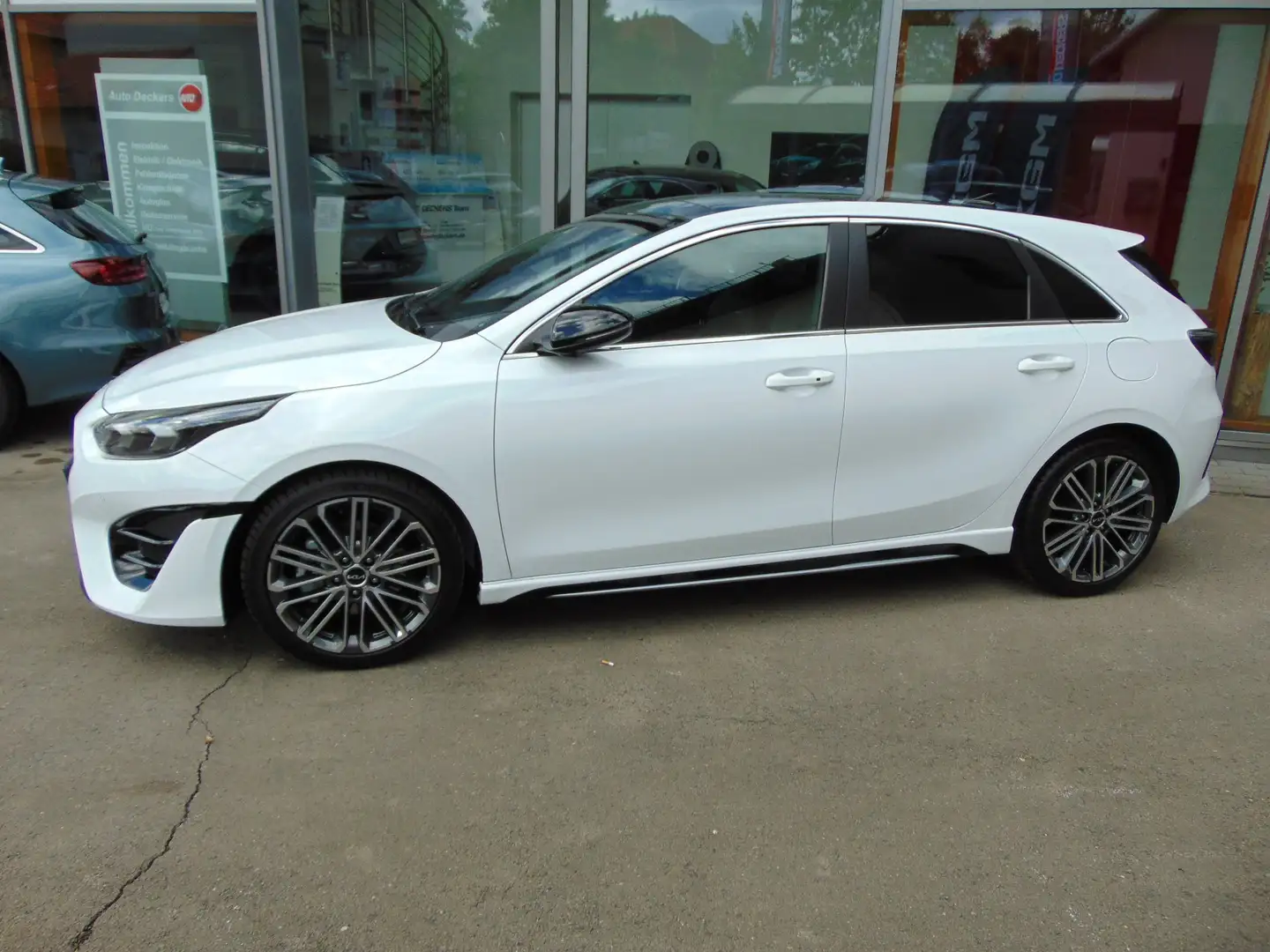 Kia Ceed / cee'd GT Line Weiß - 2