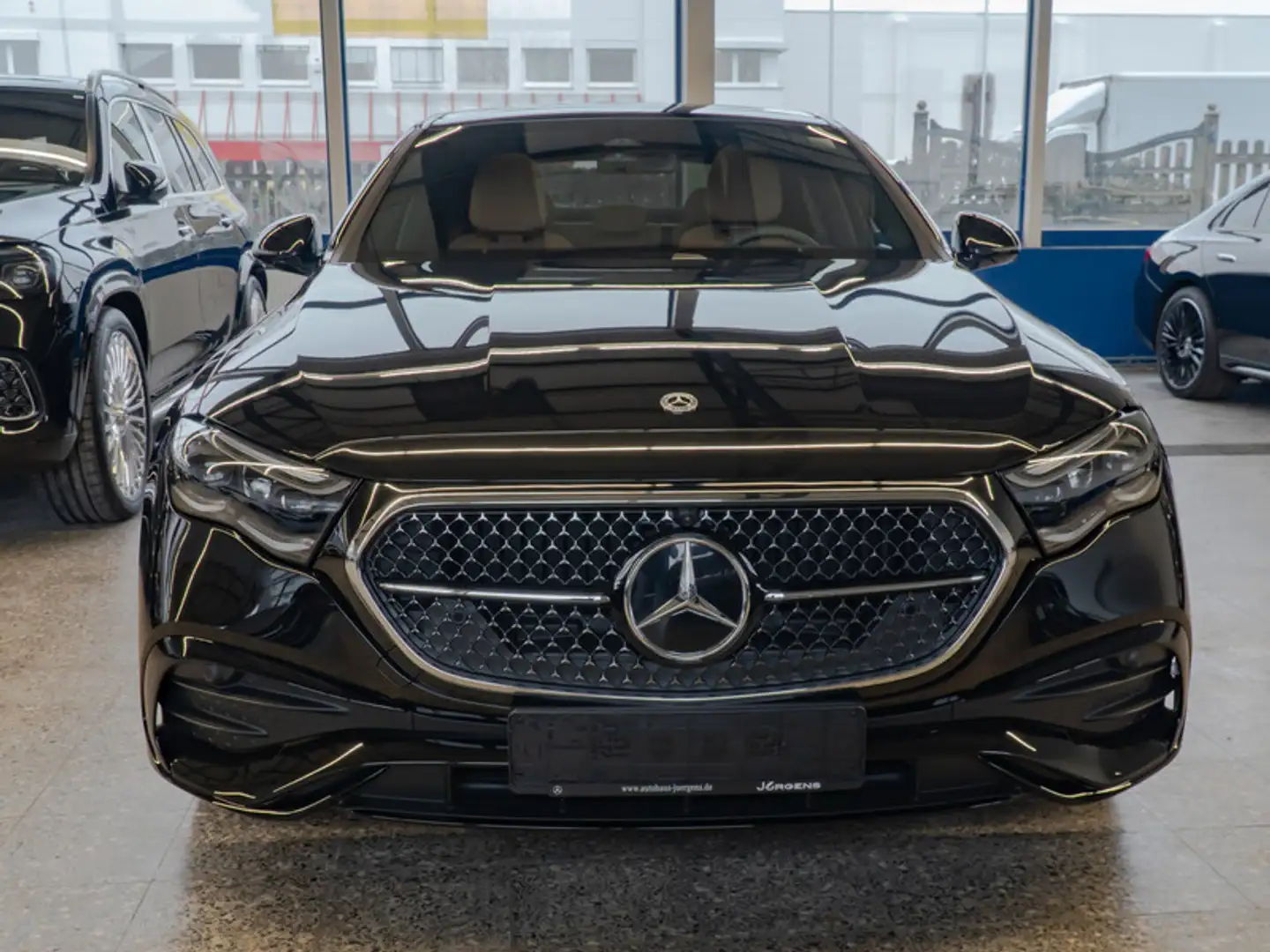 Mercedes-Benz E 220 d AMG-Sport/Super/Pano/Night/Distr/20' Zwart - 2
