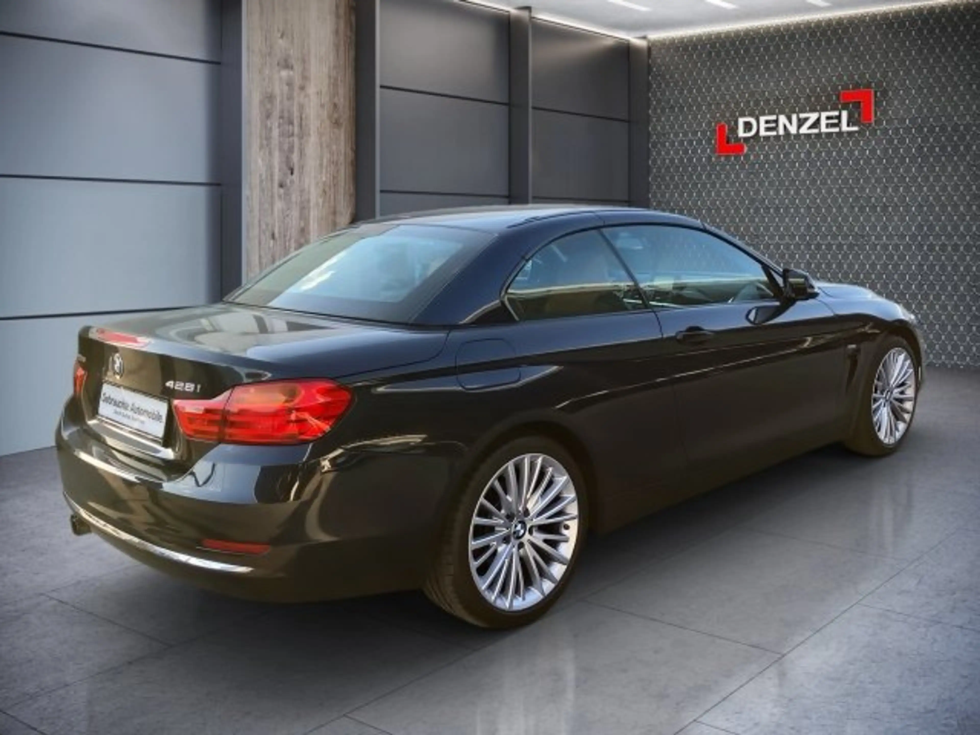 BMW 428 i xDrive Cabrio F — photo 4