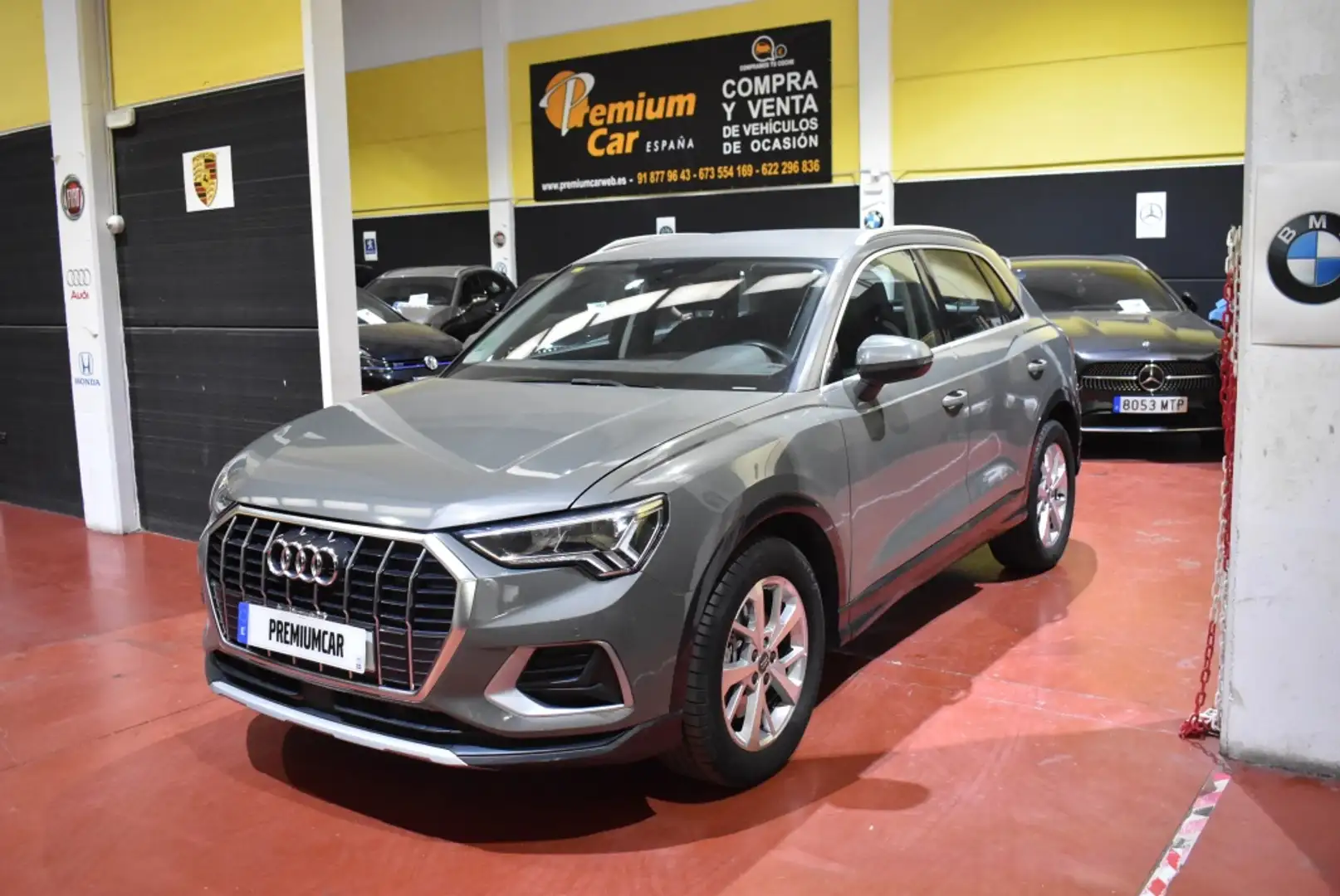 Audi Q3 40 TFSI quattro S tronic Gris - 1