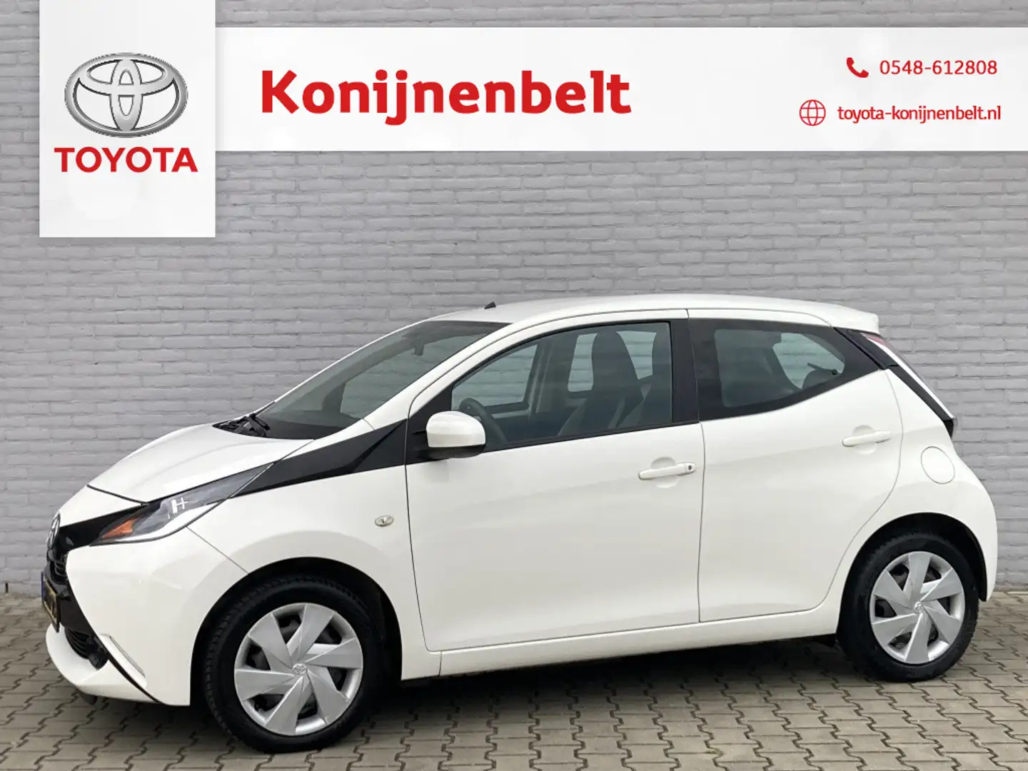 Toyota Aygo 1.0 VVT-i X-Play 5-deurs | Airco | NL auto | CPV | Blanc - 1