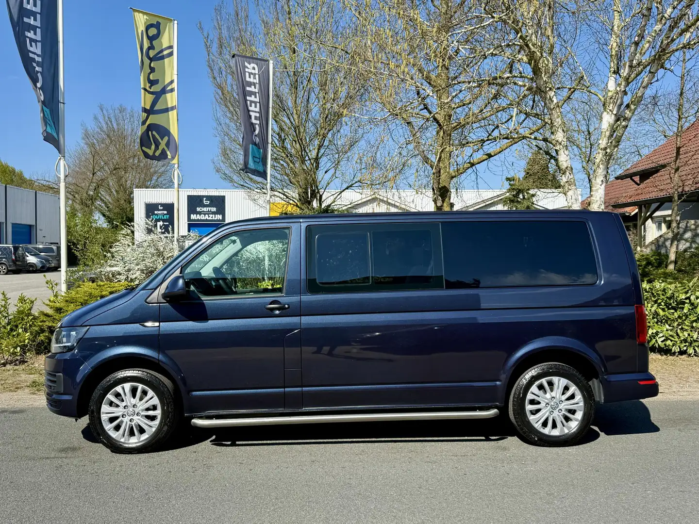 Volkswagen T6 Transporter 2.0 TDI 150PK DSG L2H1 DC Comfortline - 2