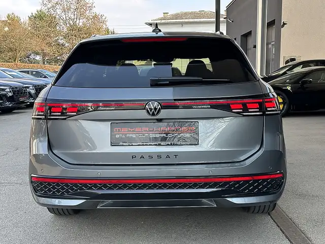 Volkswagen Passat Variant 2.0 TDI SCR R-Line DSG Ansicht 7