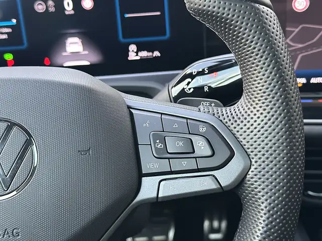 Volkswagen Passat Variant 2.0 TDI SCR R-Line DSG Ansicht 24