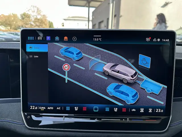 Volkswagen Passat Variant 2.0 TDI SCR R-Line DSG Ansicht 28