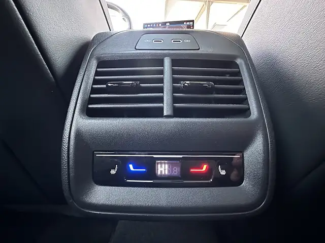 Volkswagen Passat Variant 2.0 TDI SCR R-Line DSG Ansicht 18