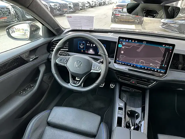 Volkswagen Passat Variant 2.0 TDI SCR R-Line DSG Ansicht 20