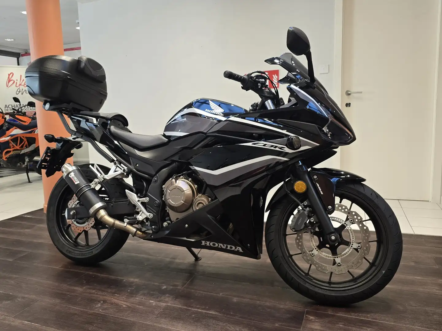 Honda CBR 500 R Černá - 2