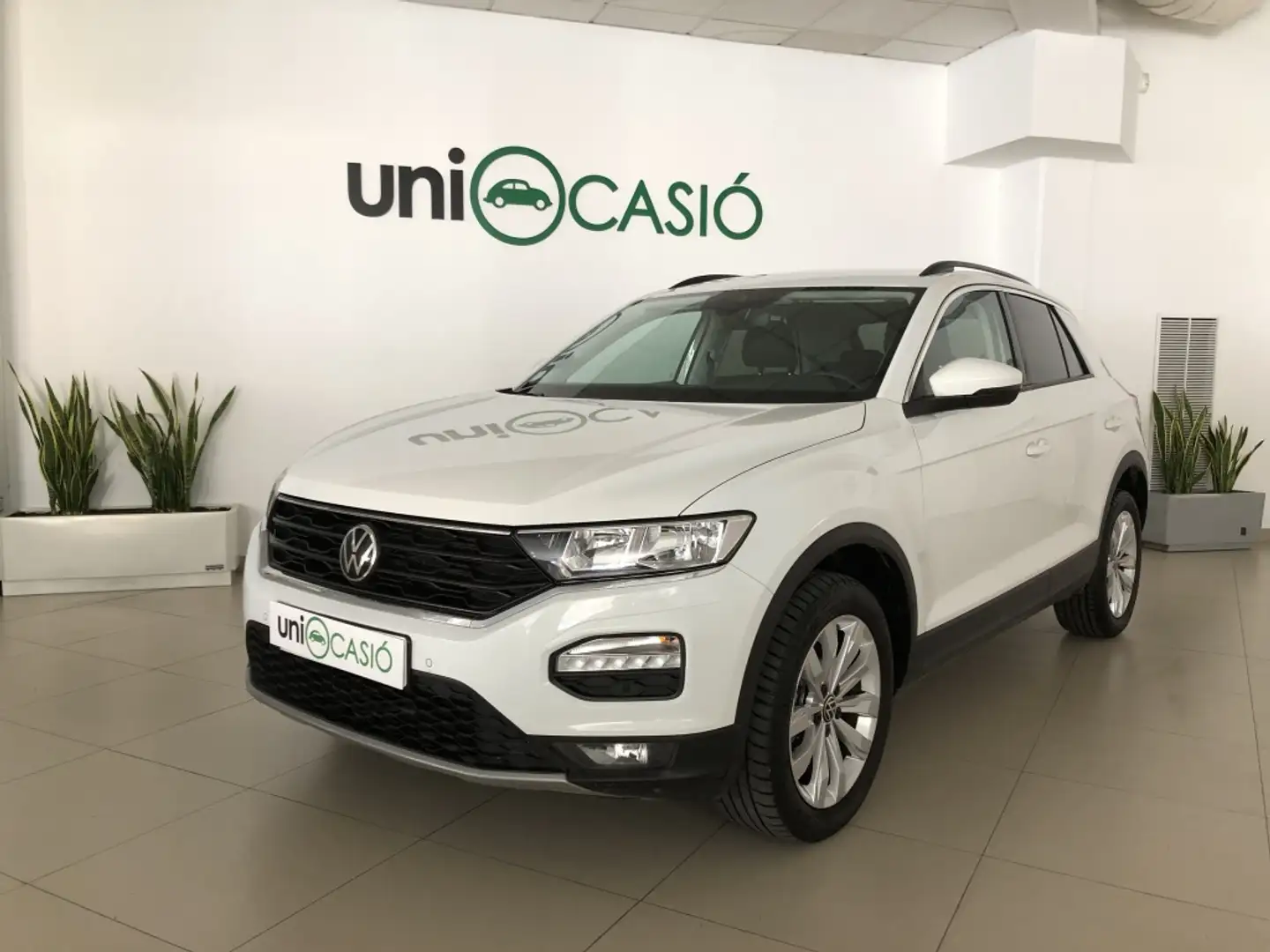 Volkswagen T-Roc 1.5 TSI Advance - 1