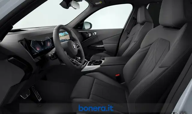 BMW X3 view 4