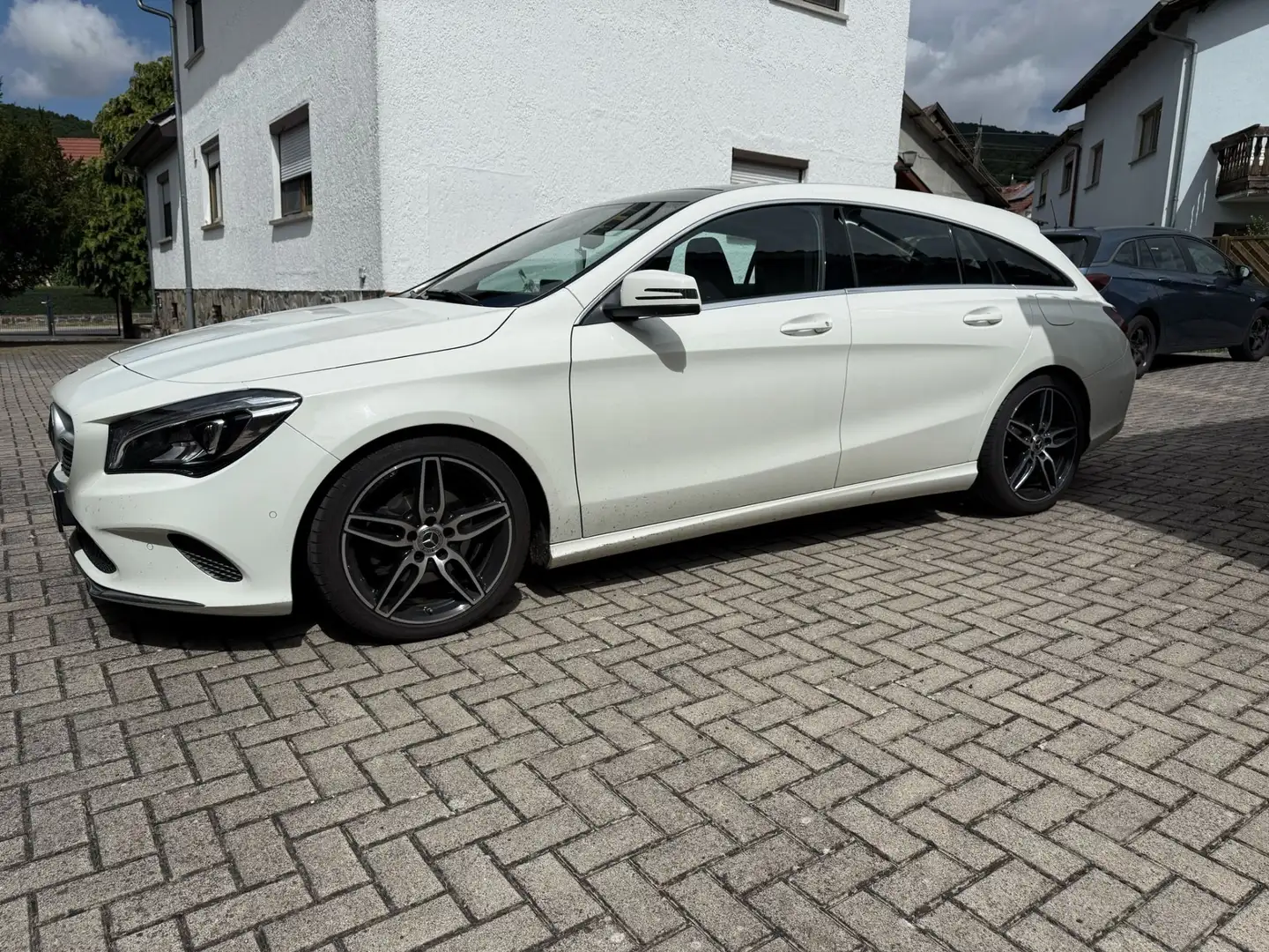 Mercedes-Benz 220 - 2