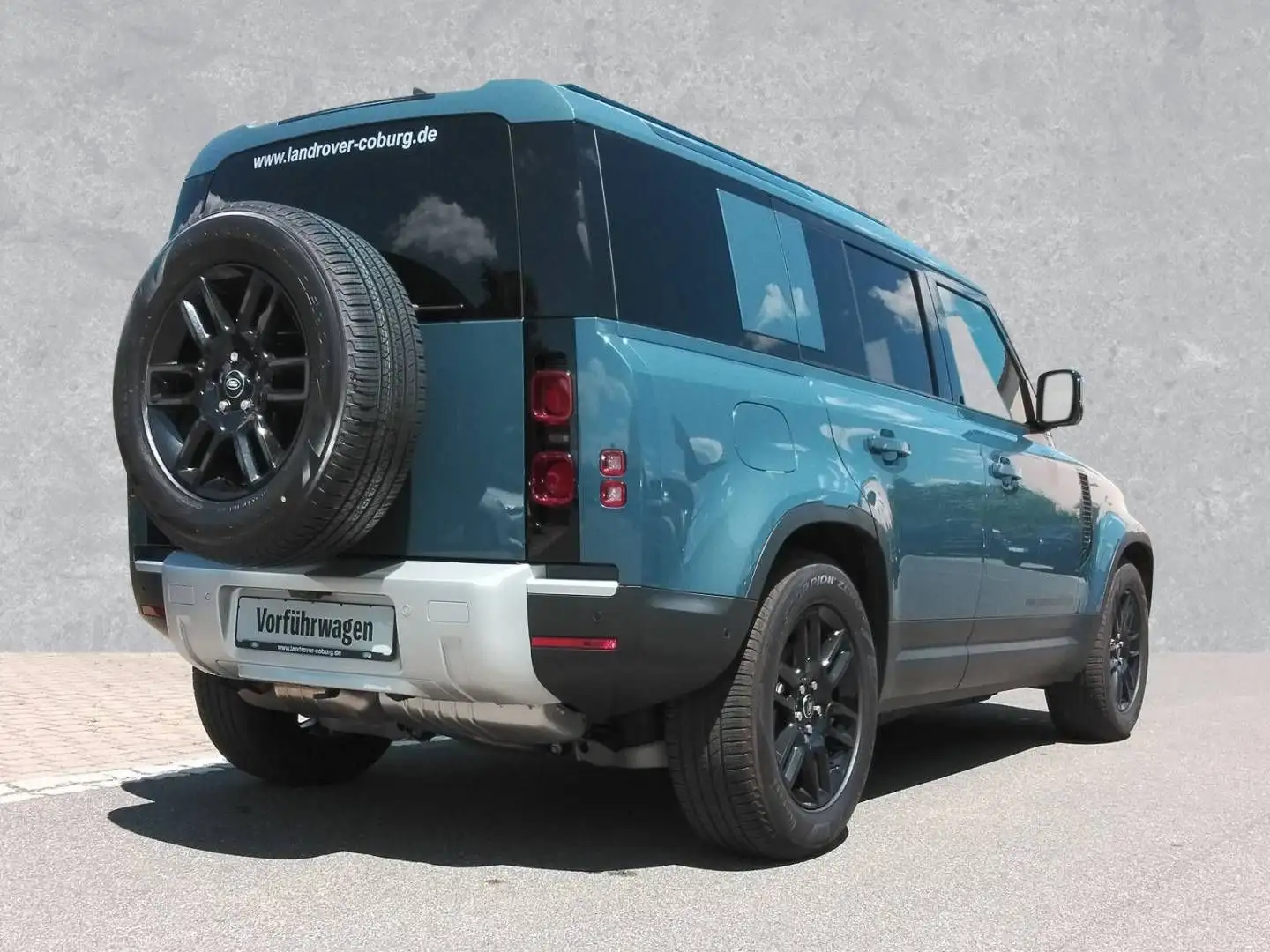 Land Rover Defender 110 D250 S Blau - 2
