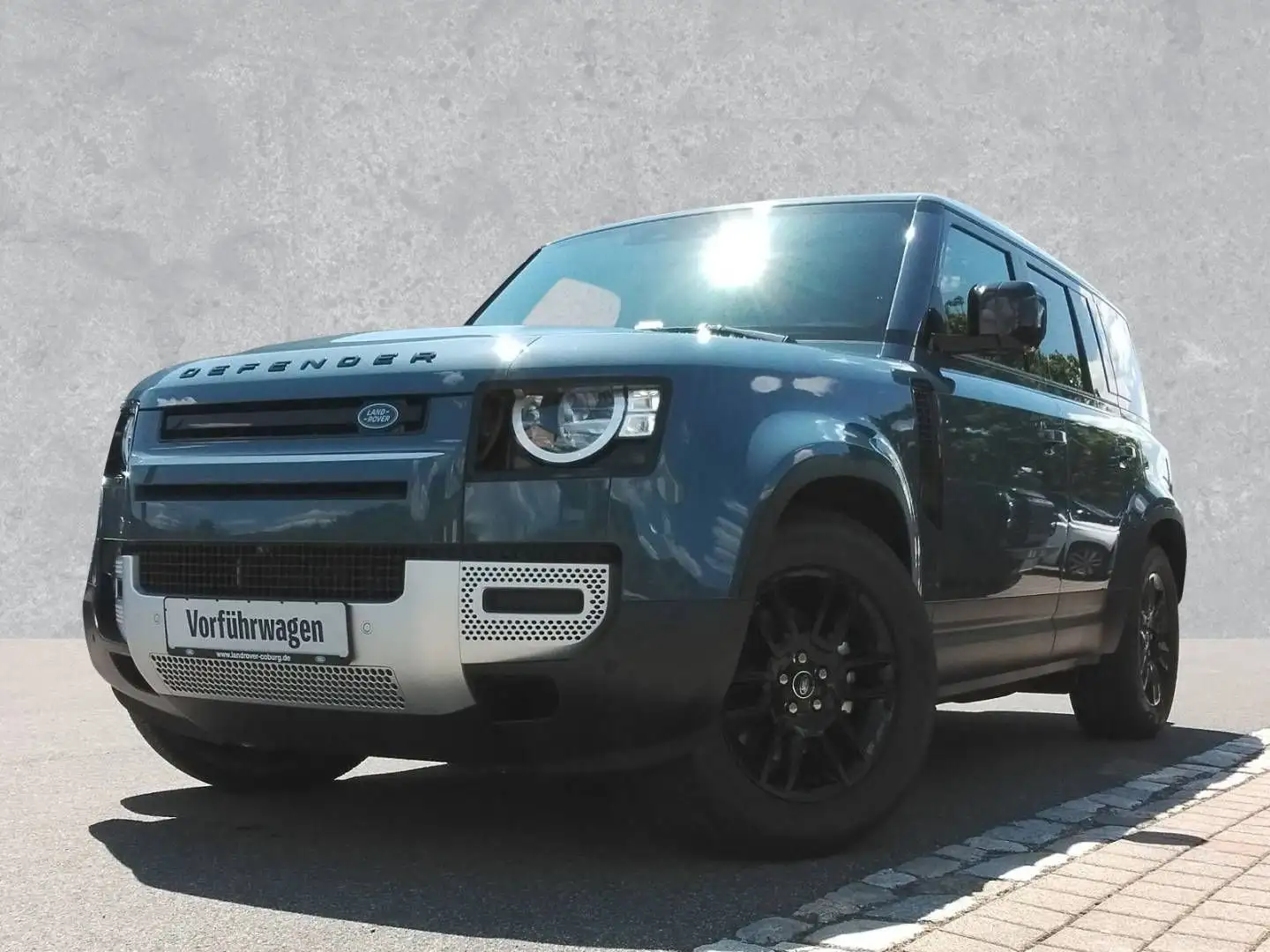 Land Rover Defender 110 D250 S Blau - 1