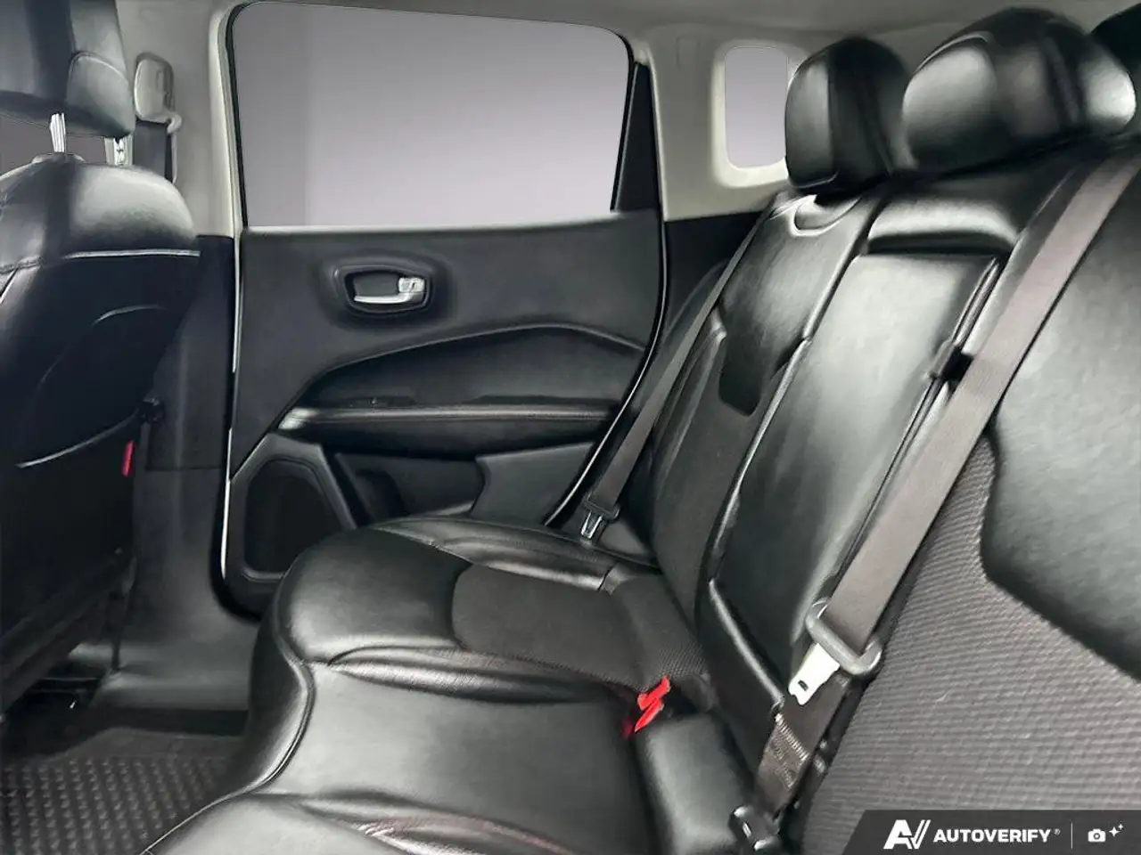 Jeep Compass снимка Jeep Compass