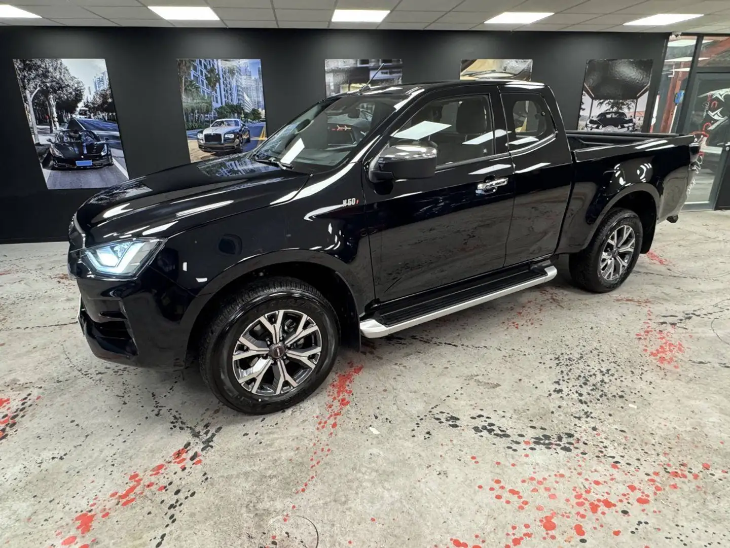 Isuzu D-Max 1.9 Ddi 164ch N60 F Space Czarny - 1
