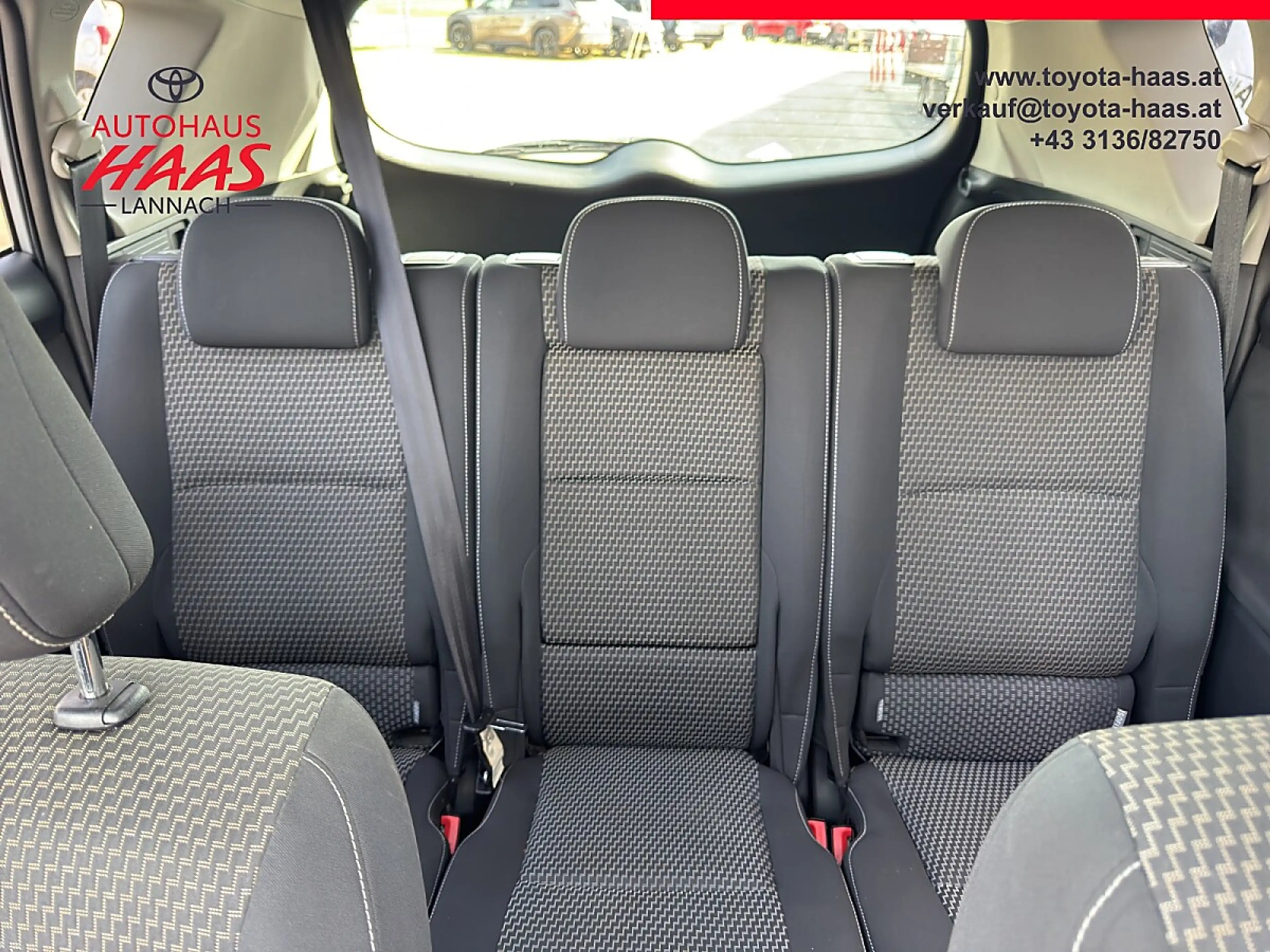 Toyota Verso 1,6 D-4D Active — photo 11