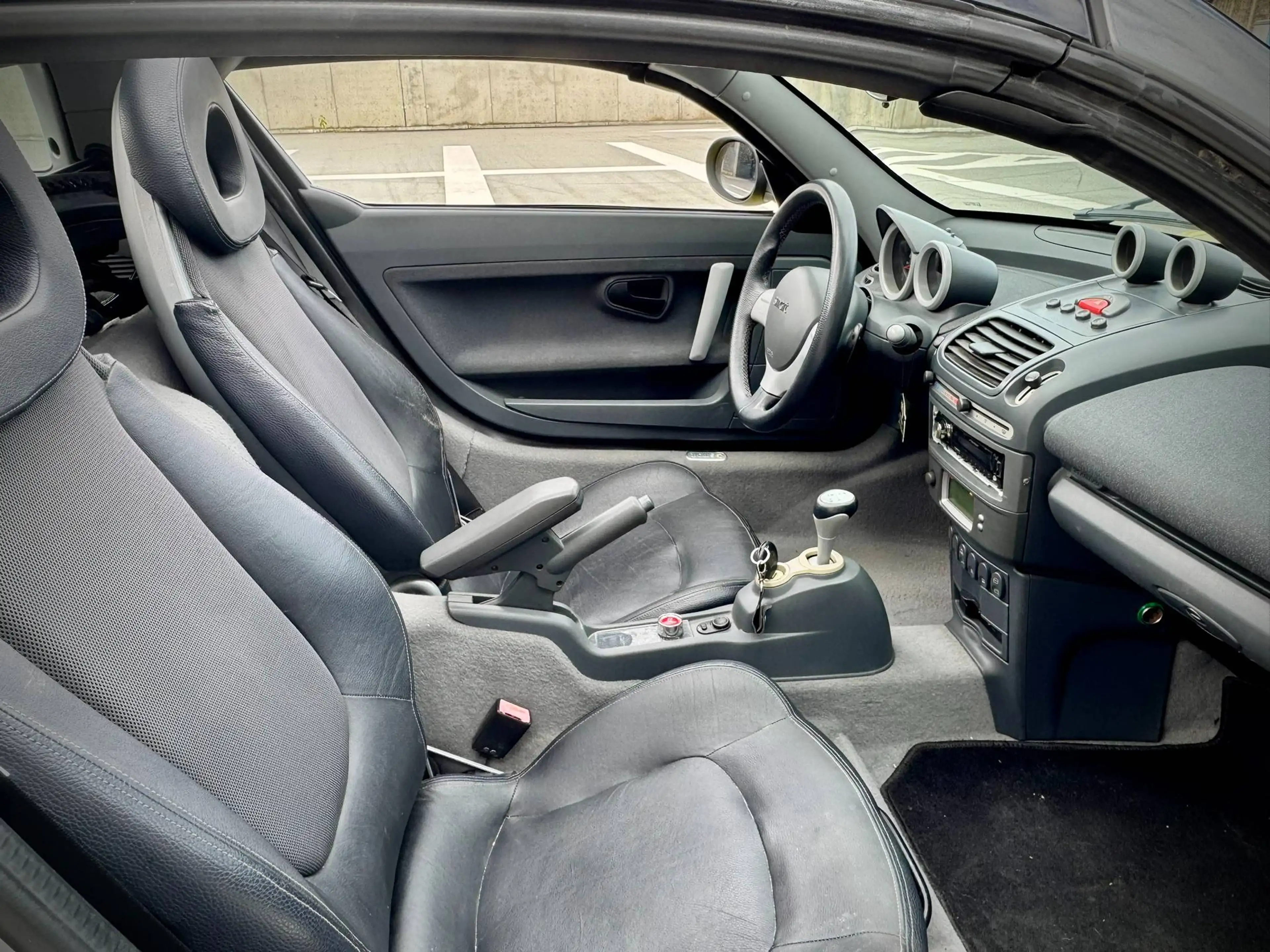 smart roadster Roadster 0.7 Turbo Softouch — photo 12