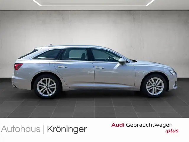 Audi A6 Avant view 4